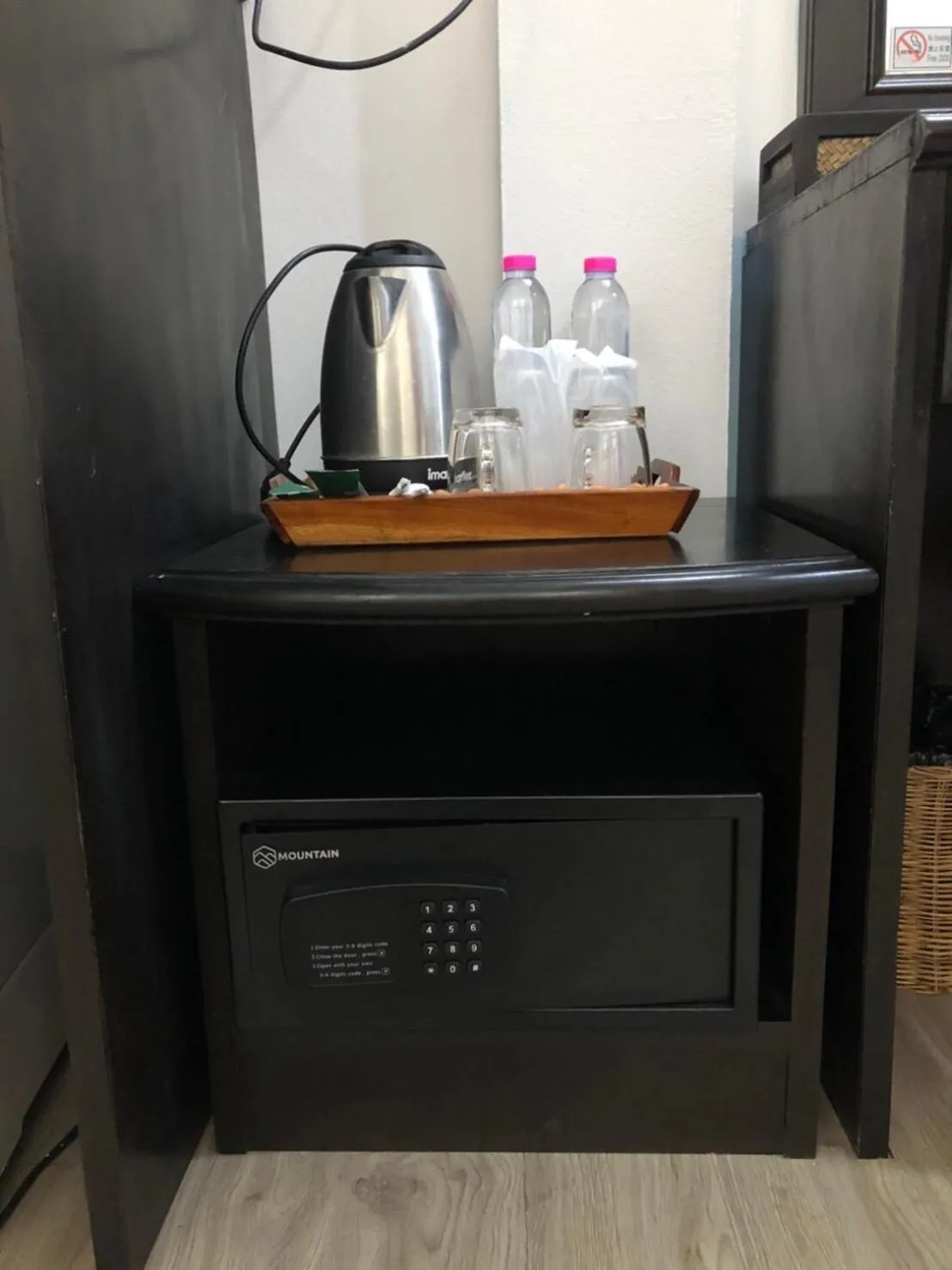 Coffee/tea facilities in Wan Wan Place