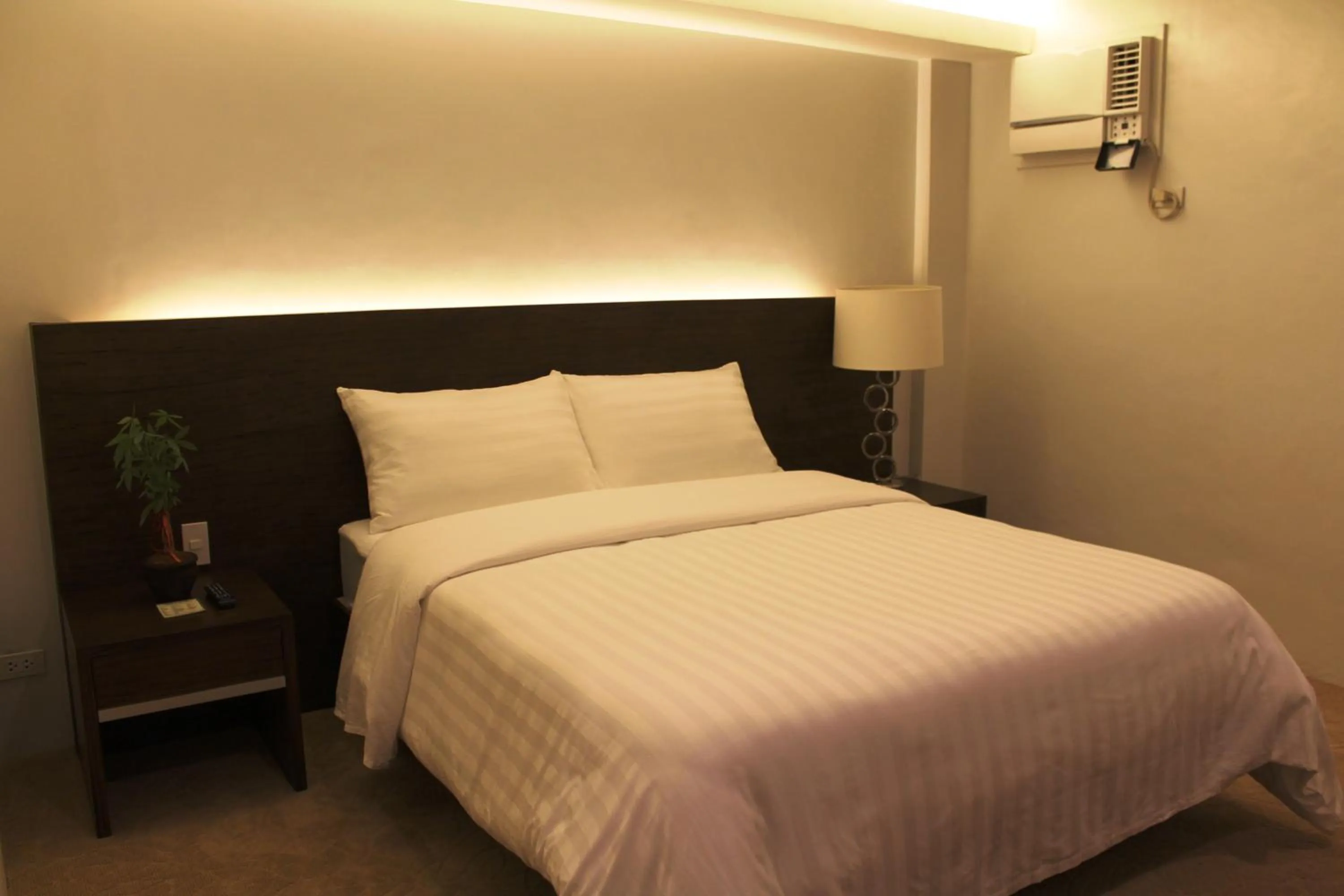 Bedroom, Bed in Top Star Hotel