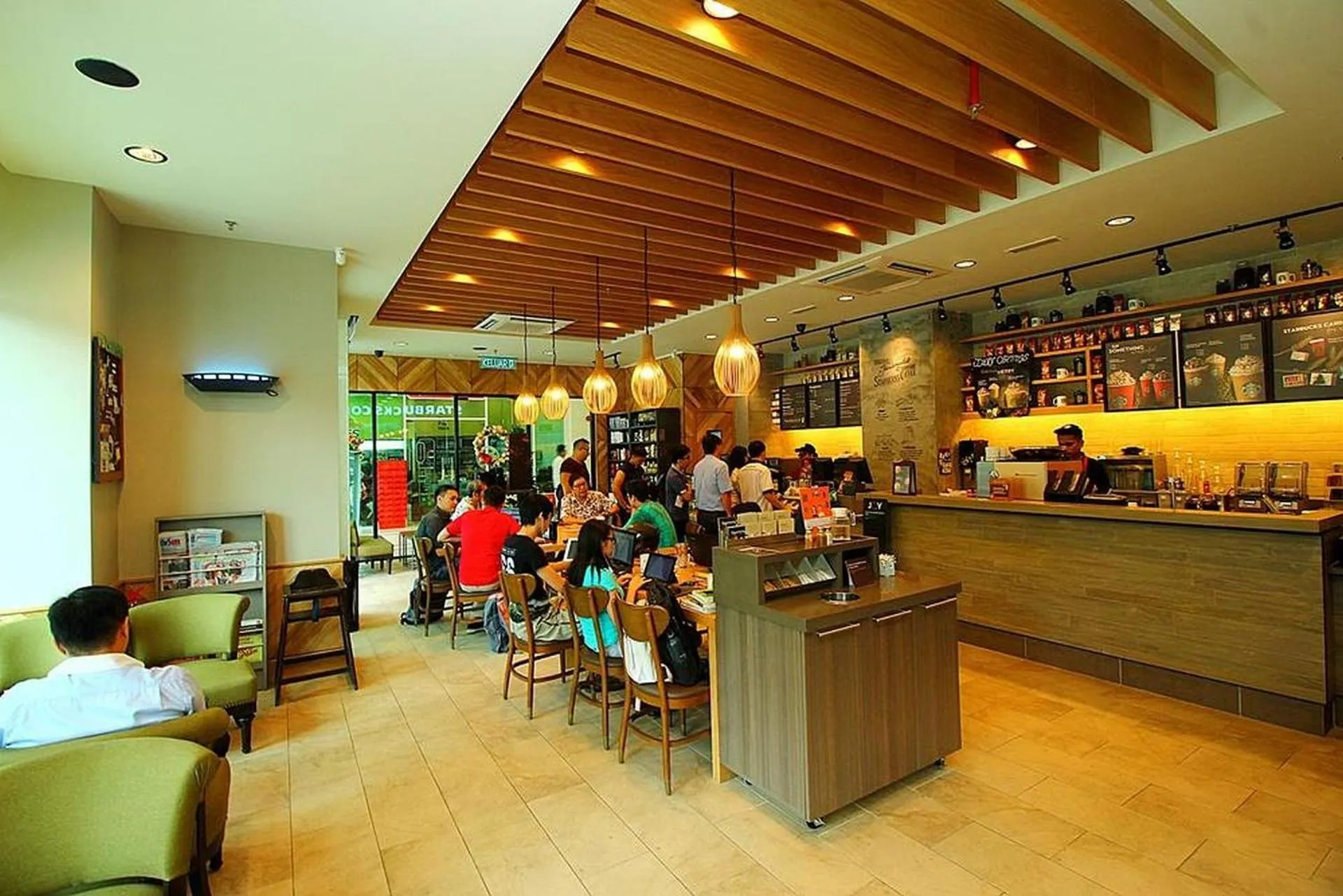 Restaurant/places to eat in Merlene Suites at Mansion One Formerly know as Mansion One Suites