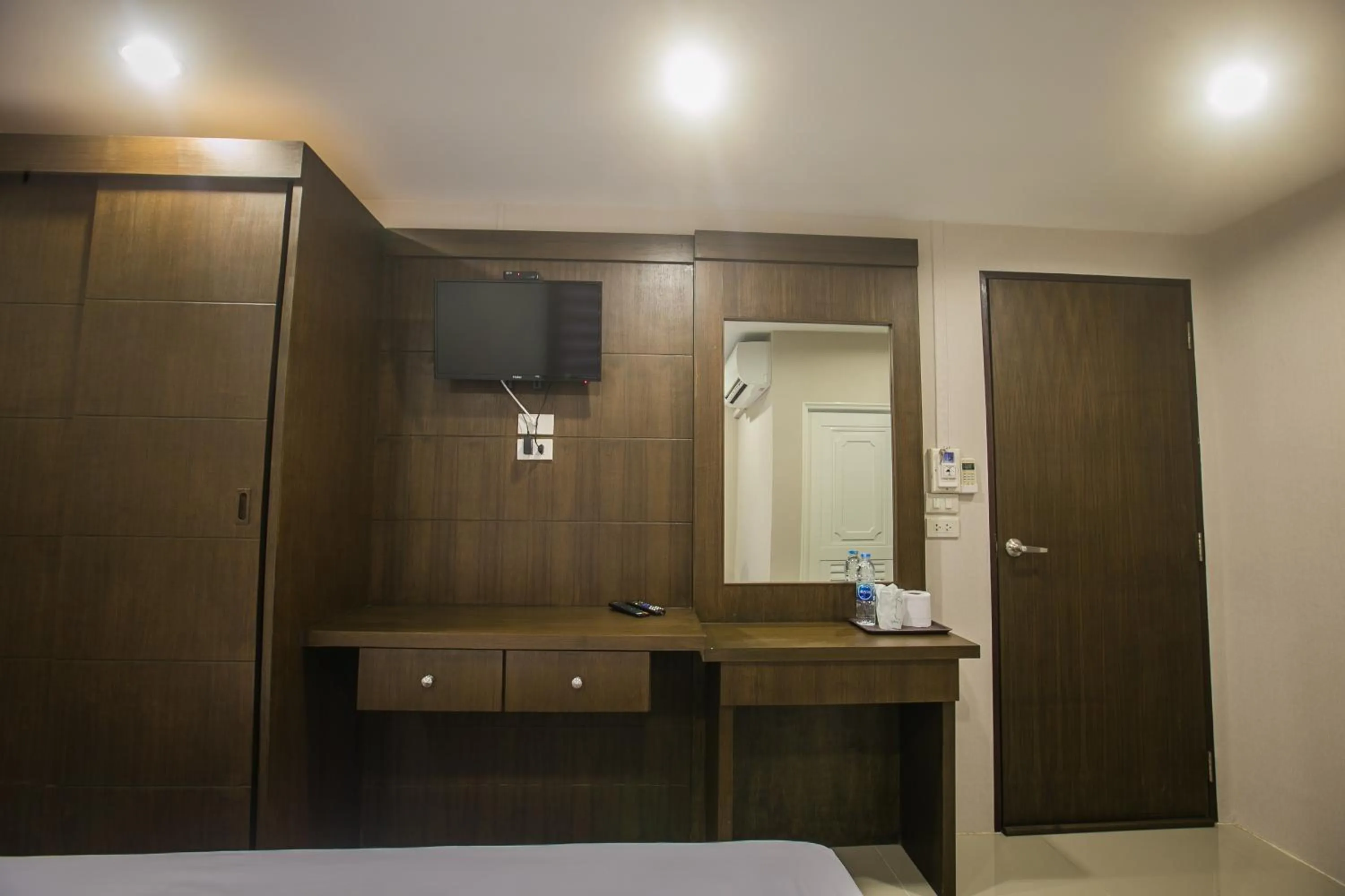 TV and multimedia in The Sleep Phang-nga