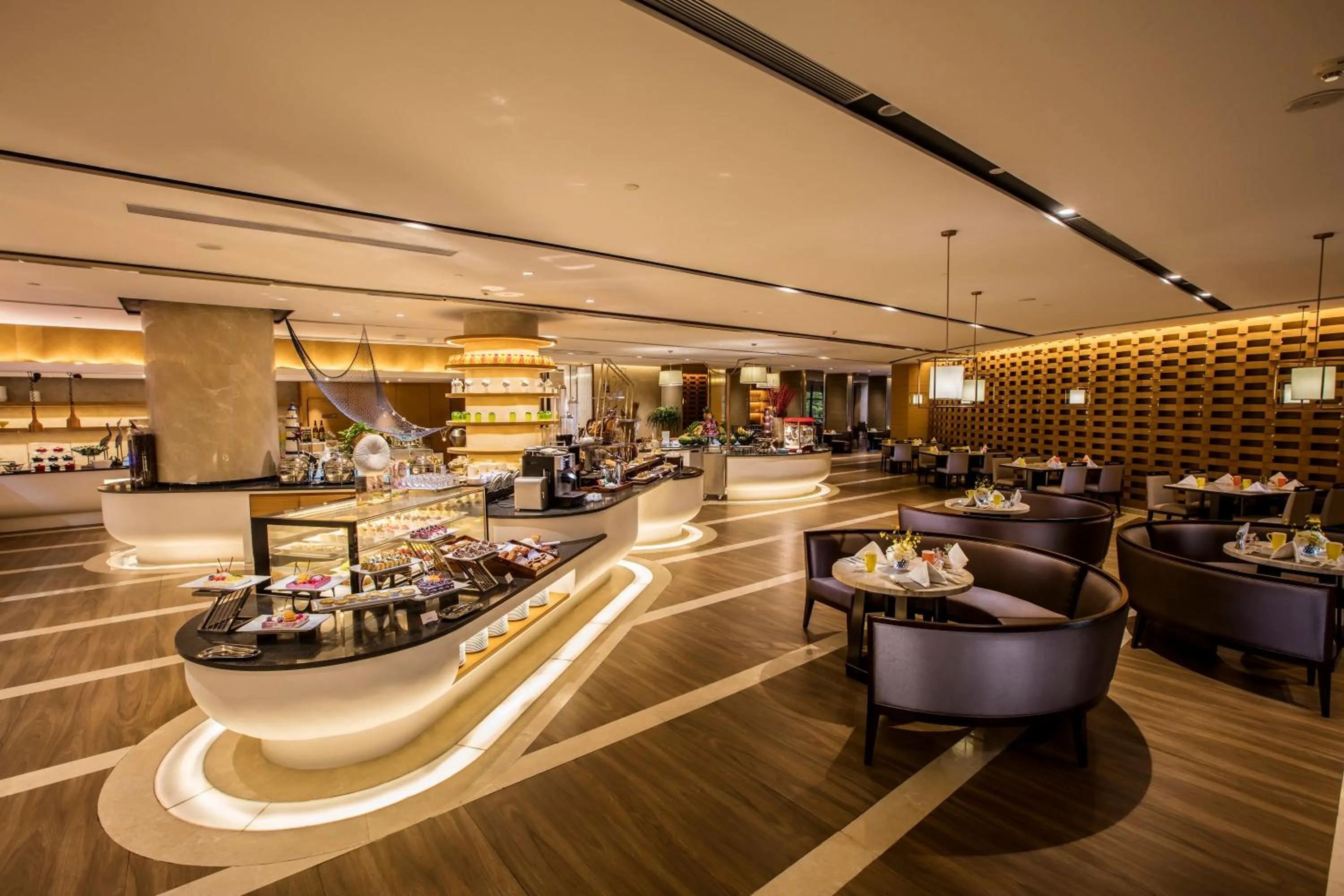 Restaurant/places to eat in Crowne Plaza Hefei Rongqiao by IHG