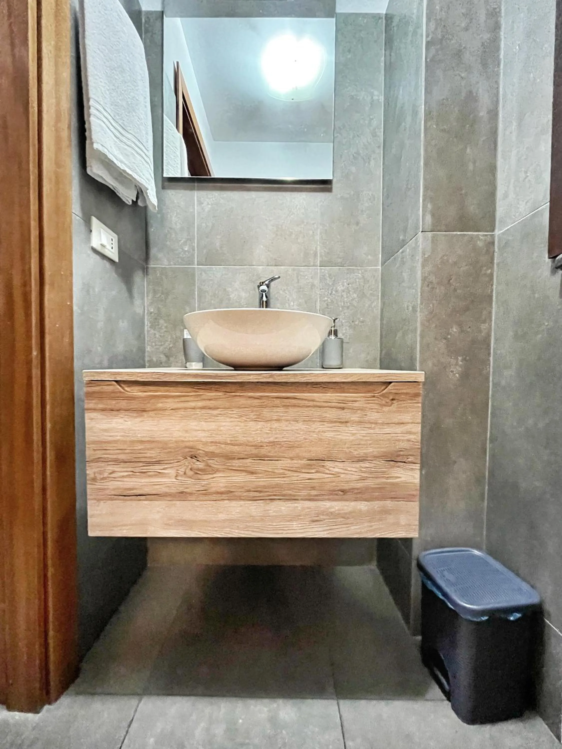 Bathroom in B&B Epos Acitrezza