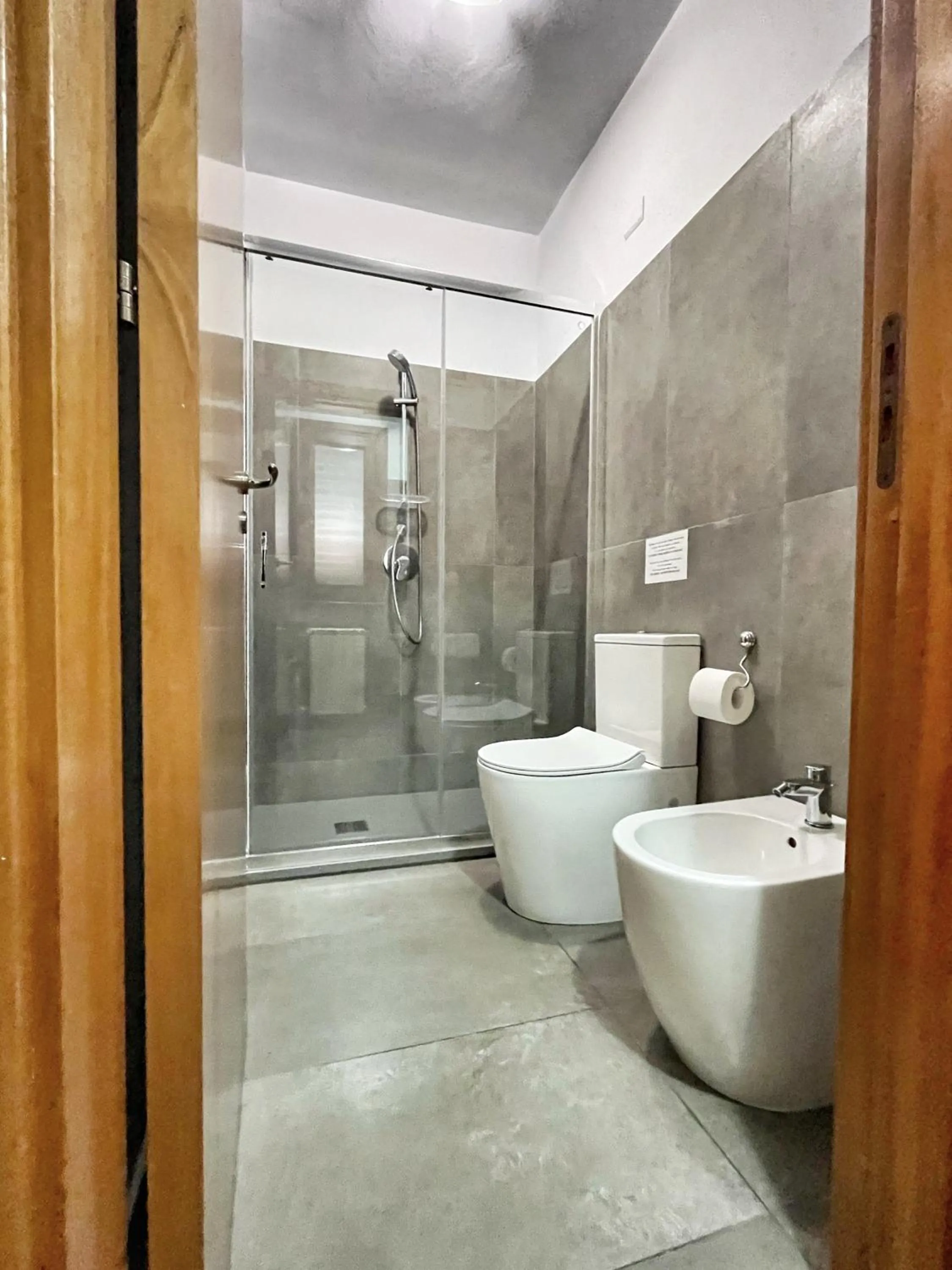 Bathroom in B&B Epos Acitrezza