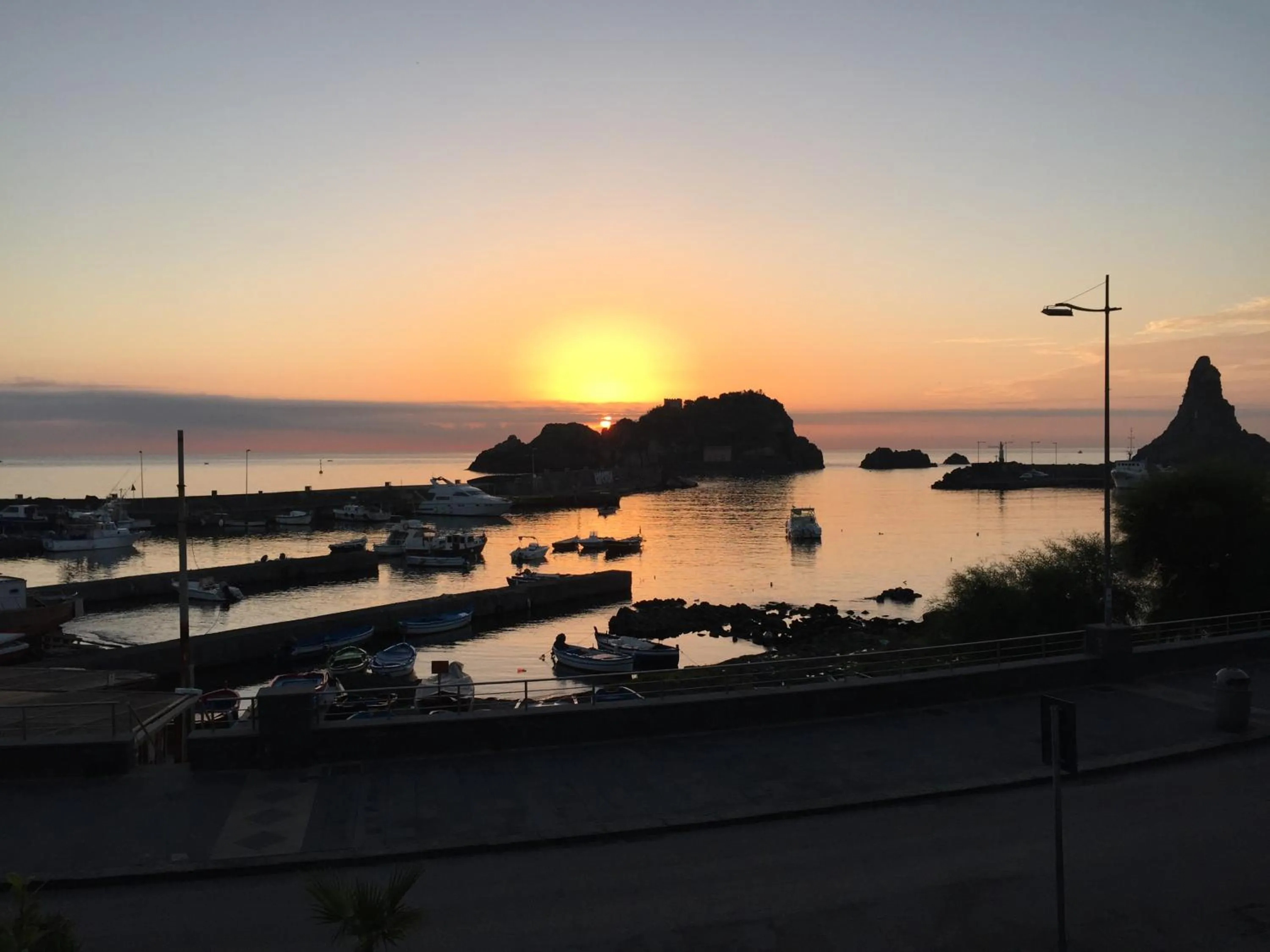 Neighbourhood in B&B Epos Acitrezza