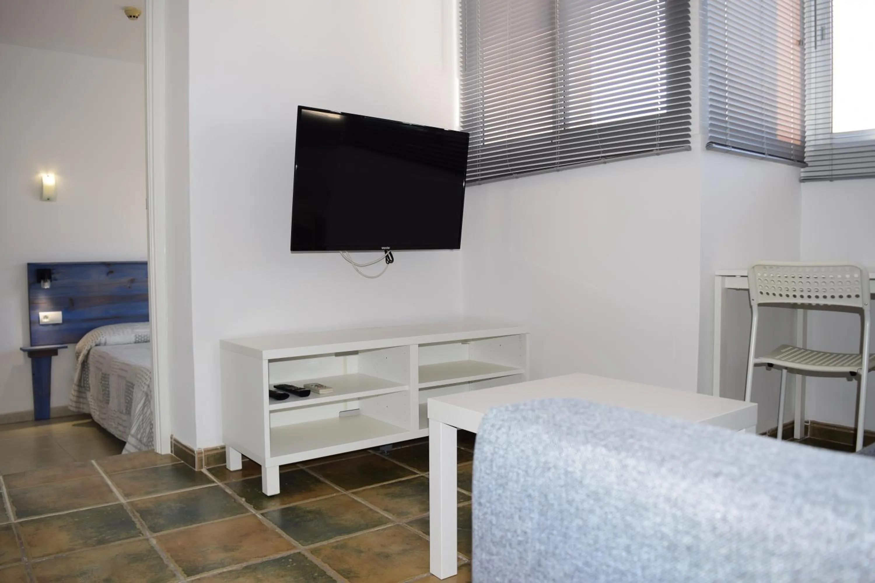 TV and multimedia, Bed in Hotel Mirablau