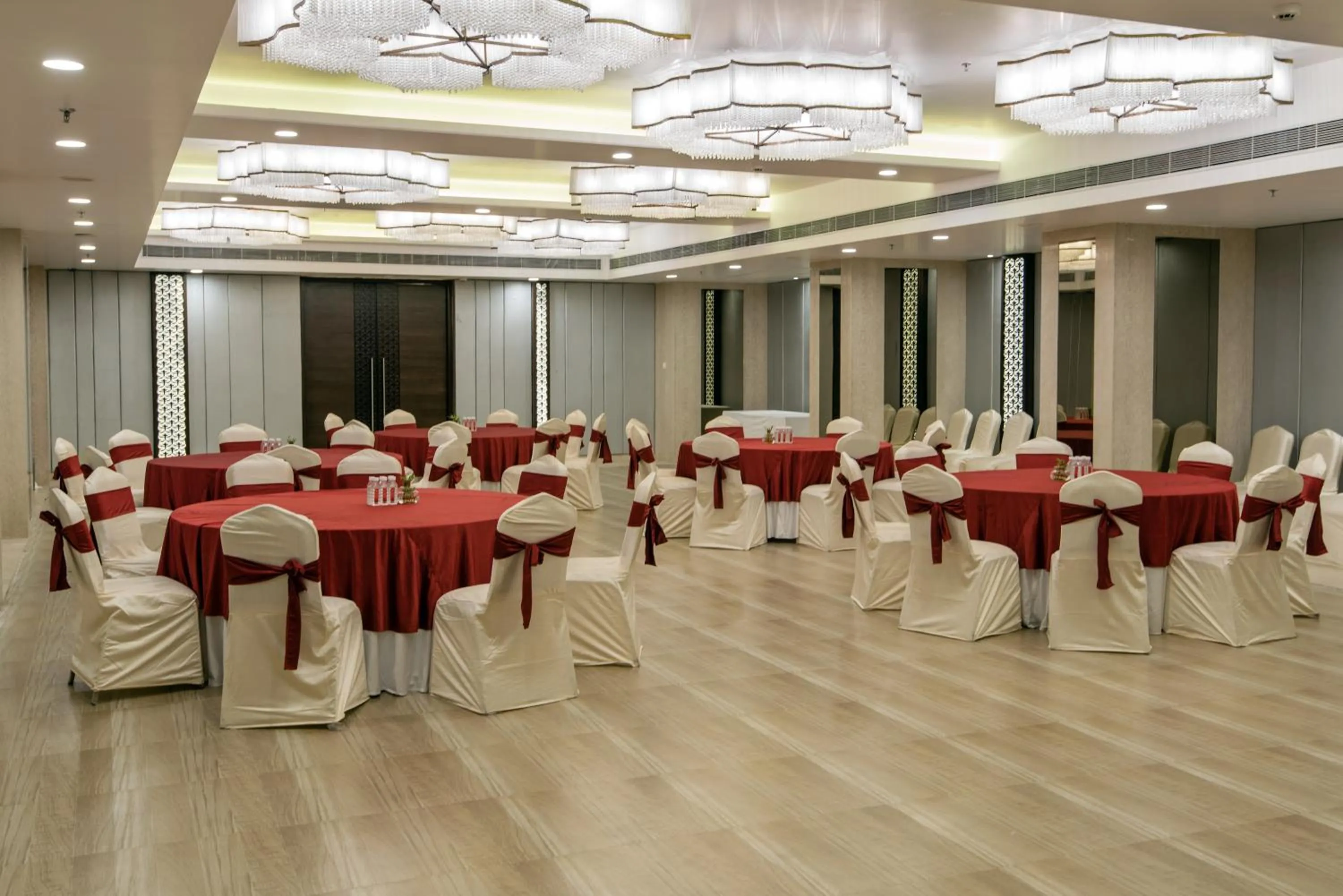 Banquet/Function facilities in Regenta Central Jaipur