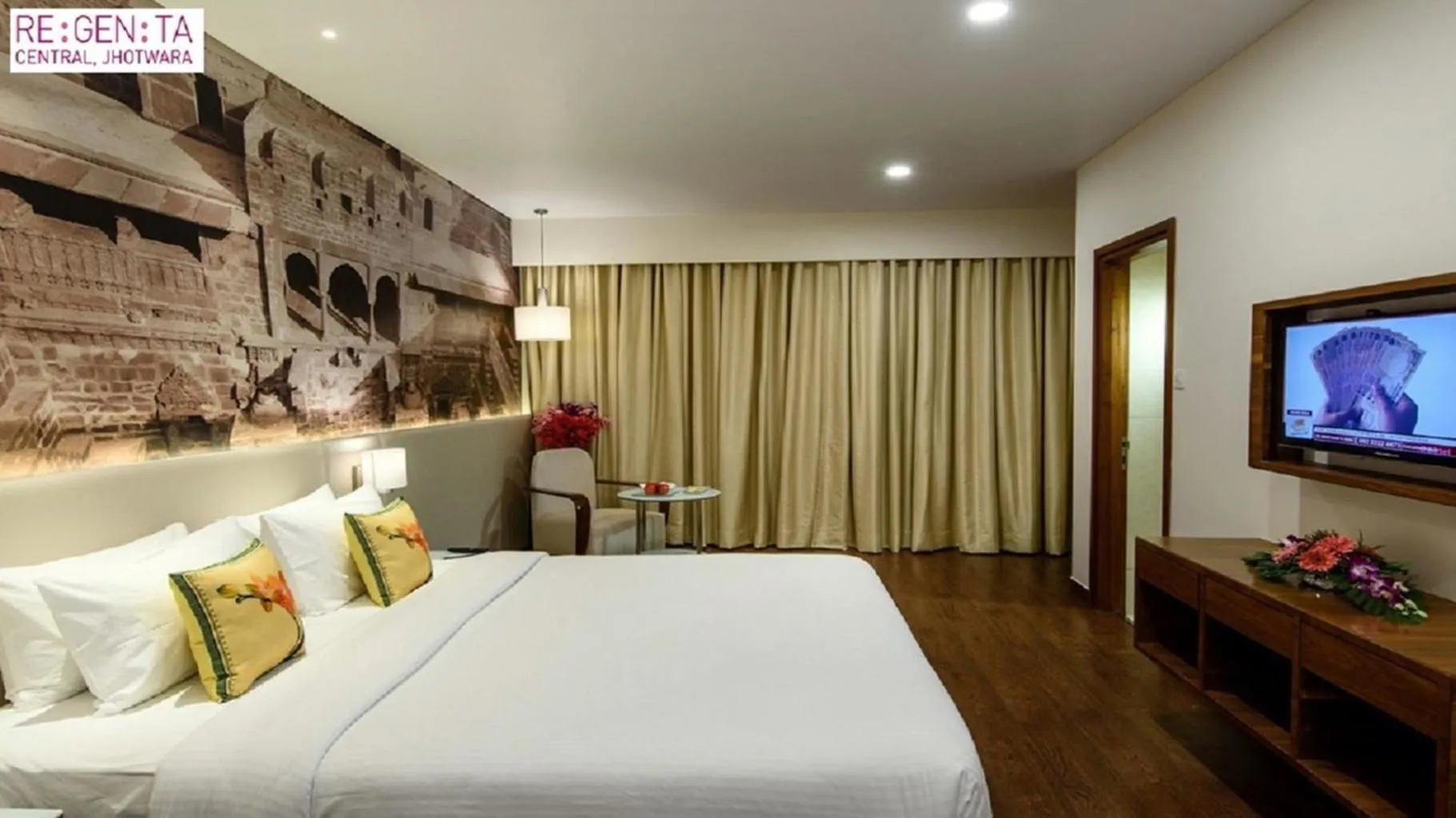 Bedroom, Bed in Regenta Central Jaipur