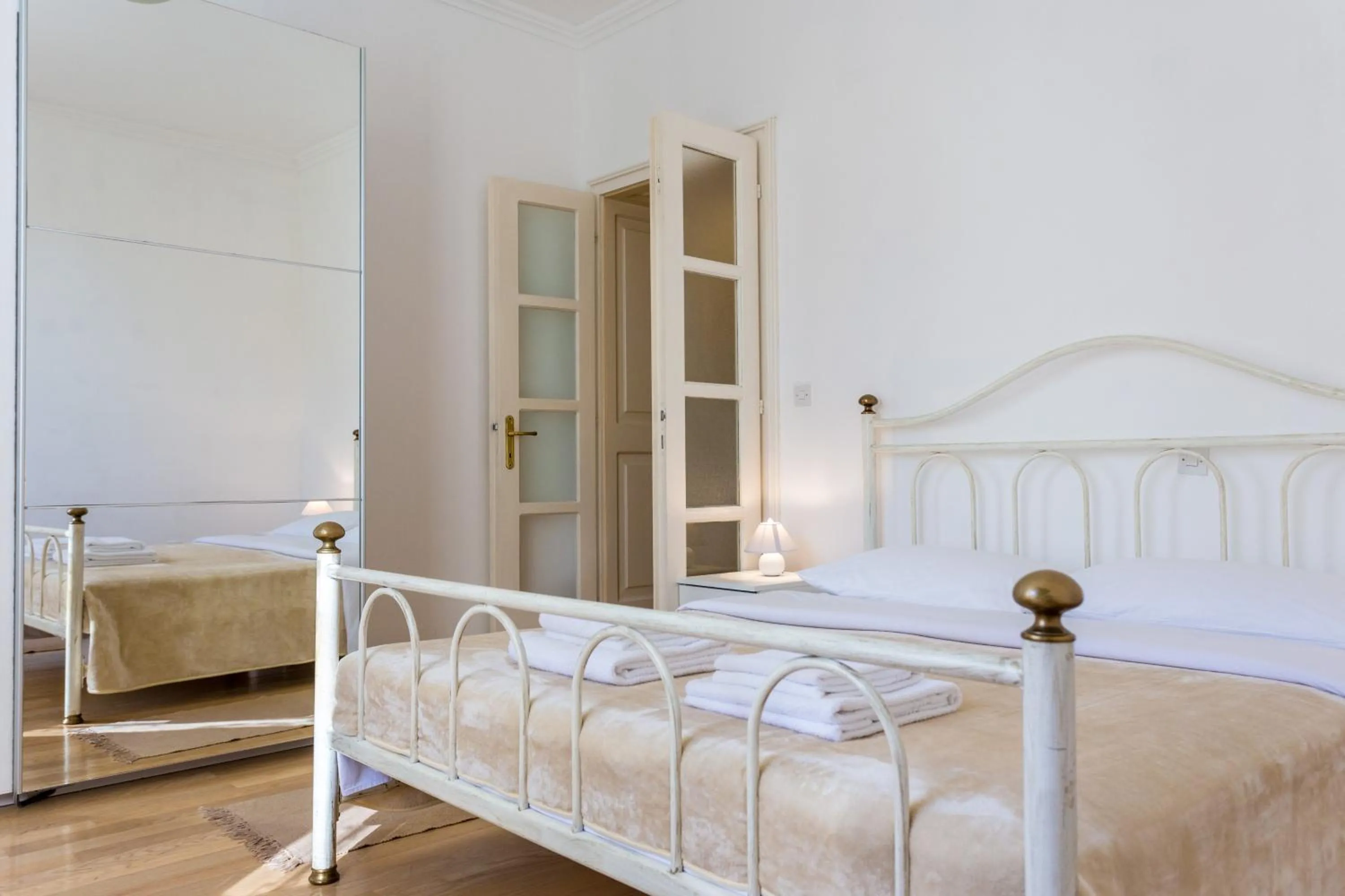 Bed in Hedera Estate, Hedera A27