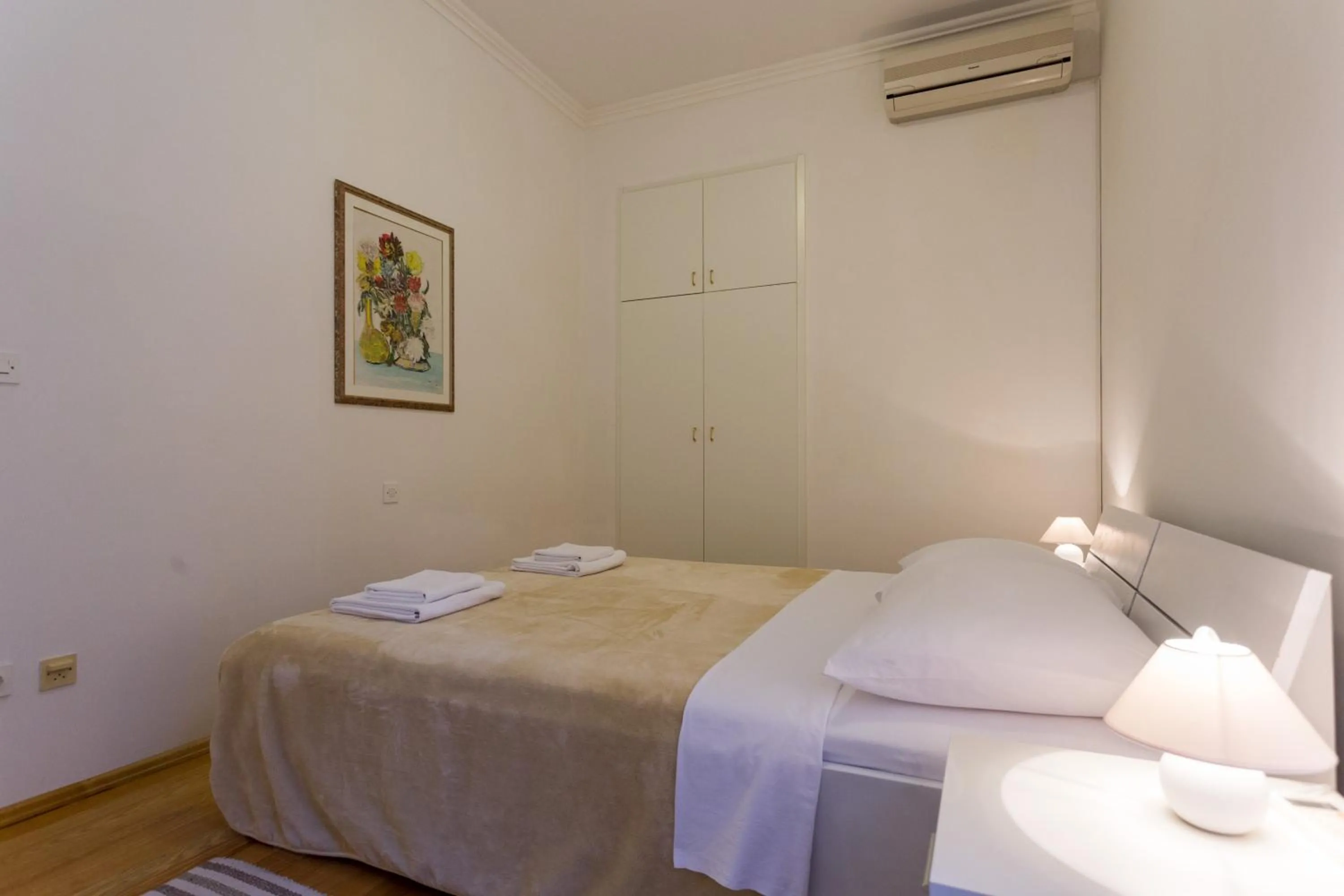Bed in Hedera Estate, Hedera A27