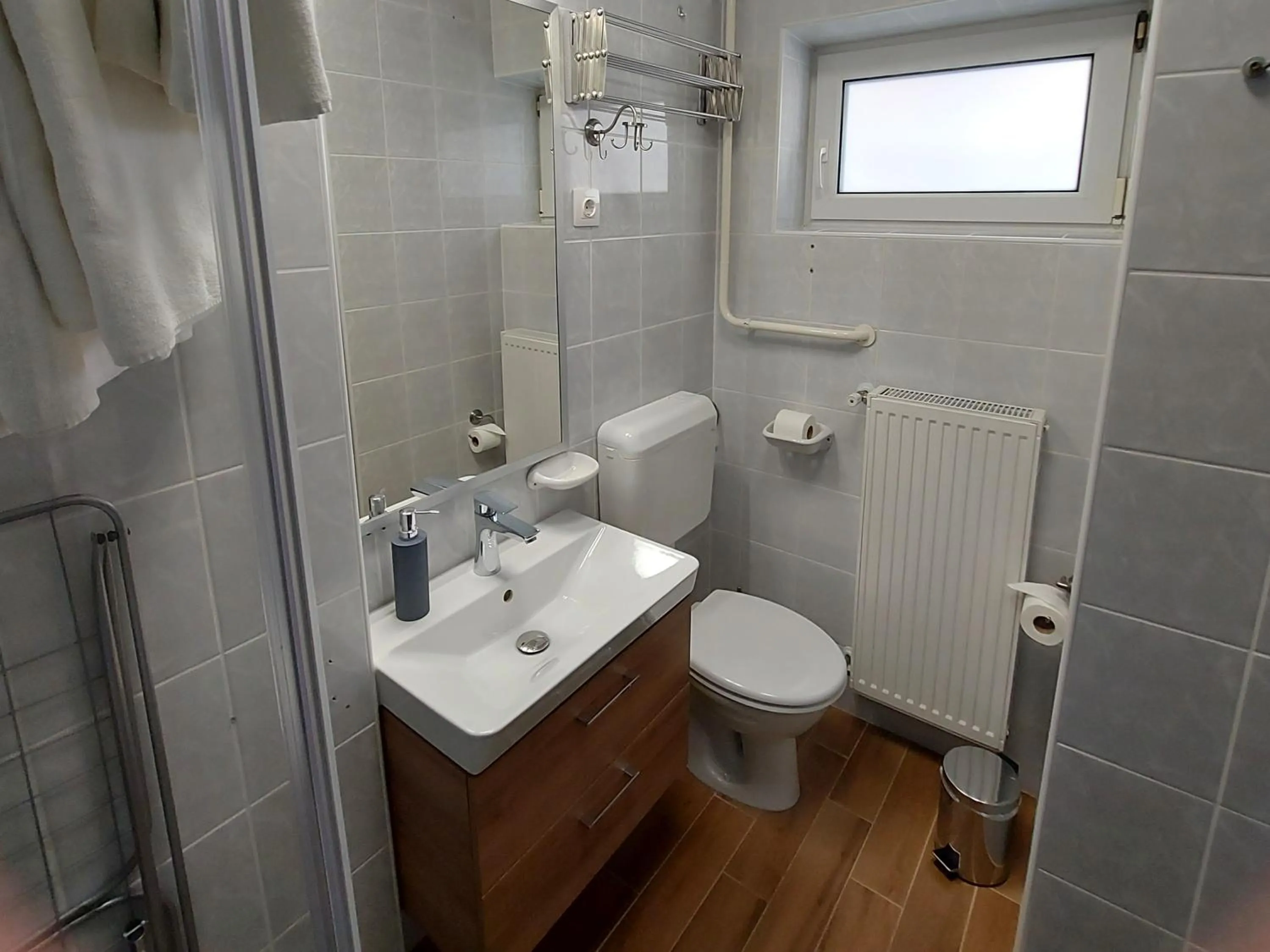 Bathroom in Cafe Relax Apartments