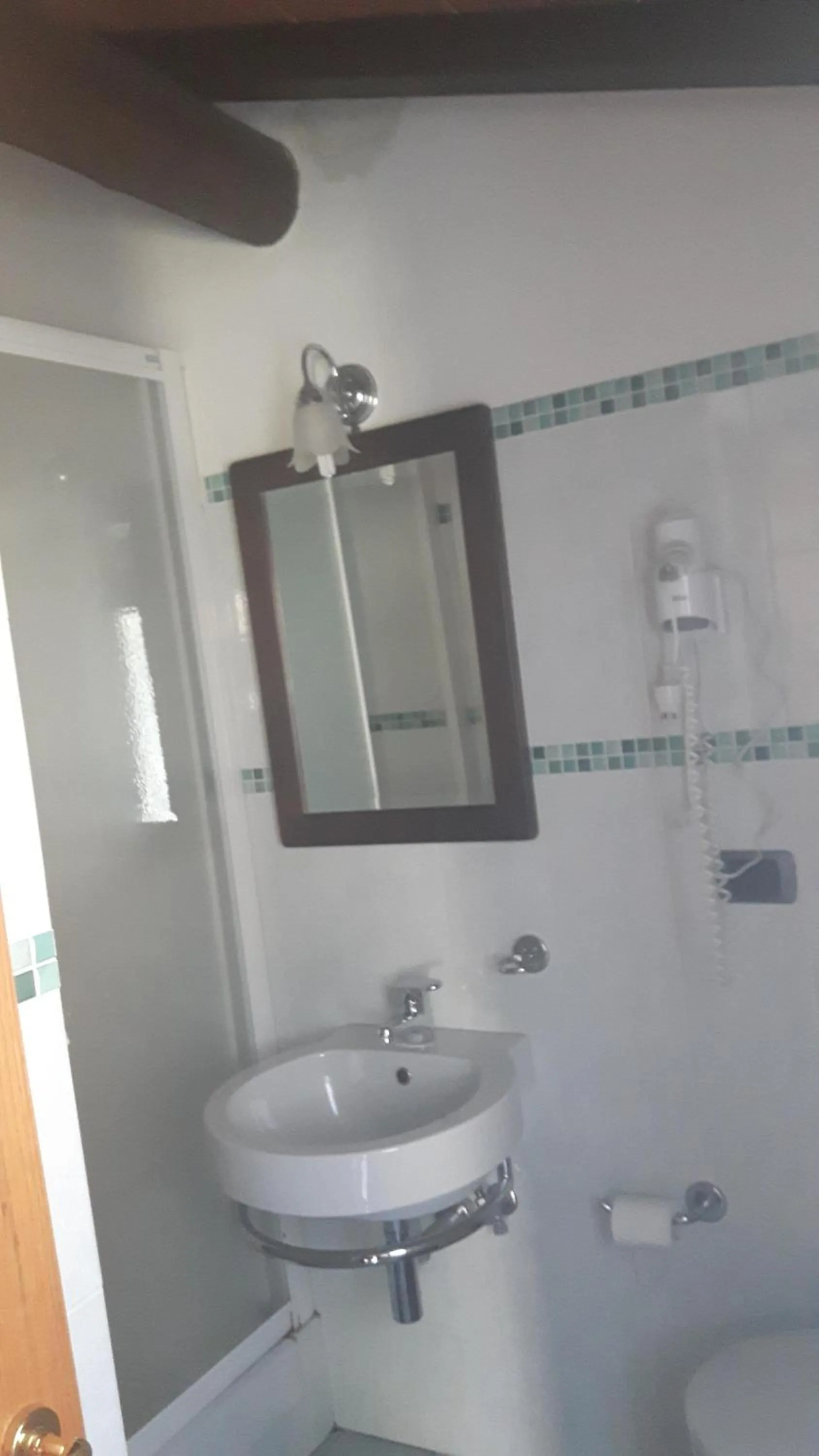 Bathroom in B&B Borgo Valagnesi casa Annarita