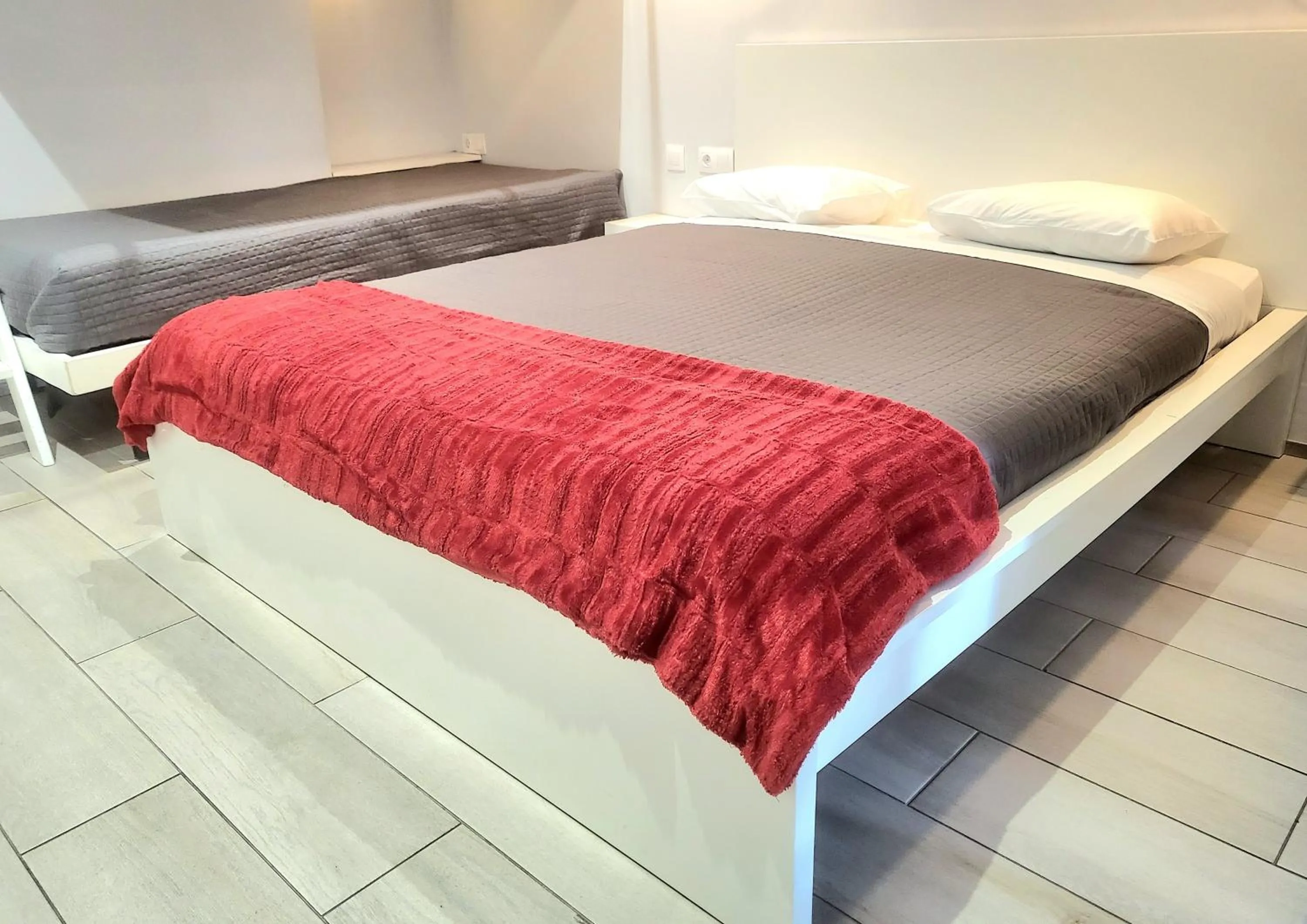 Bedroom, Bed in Equinaturi