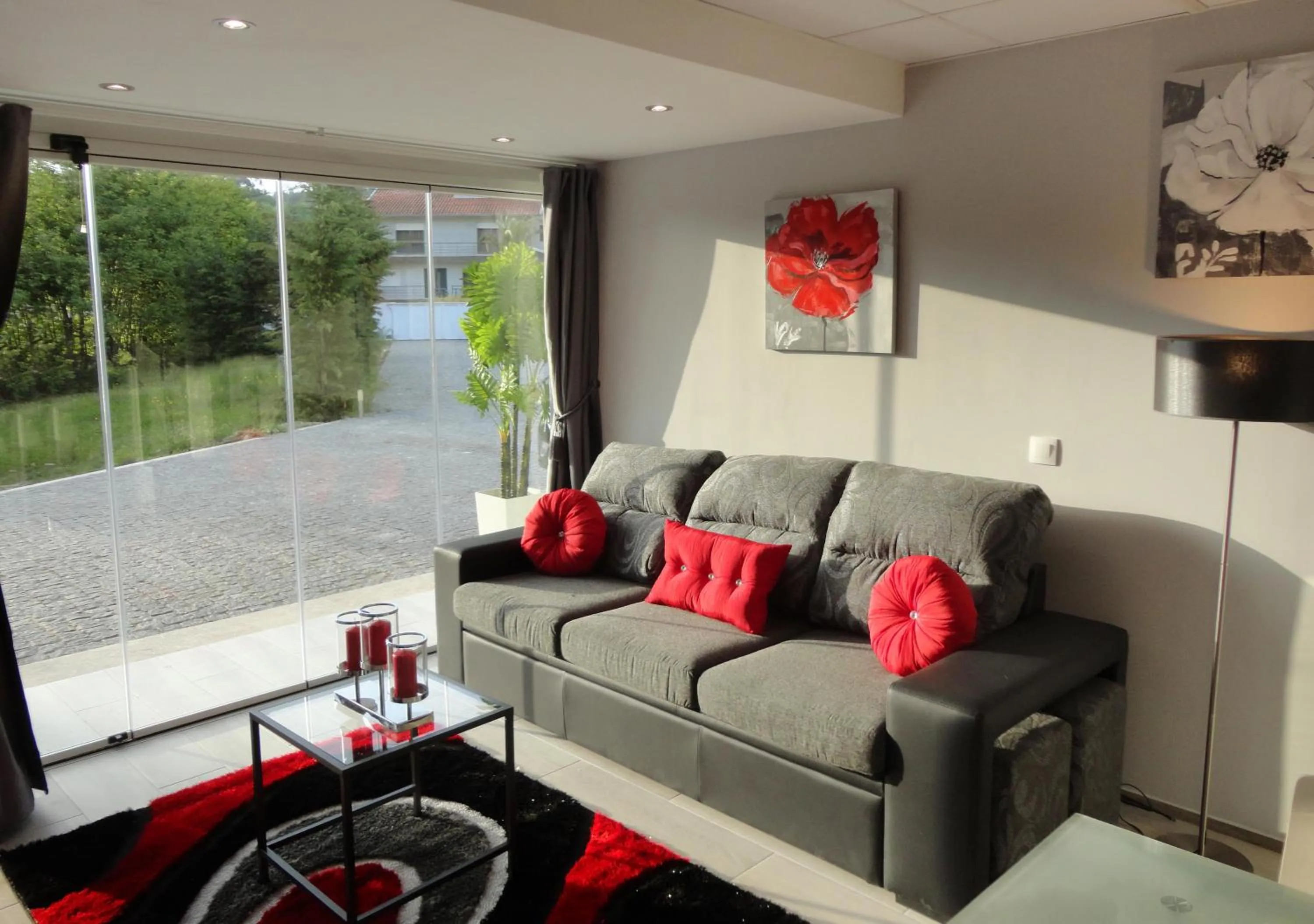 Communal lounge/ TV room in Equinaturi