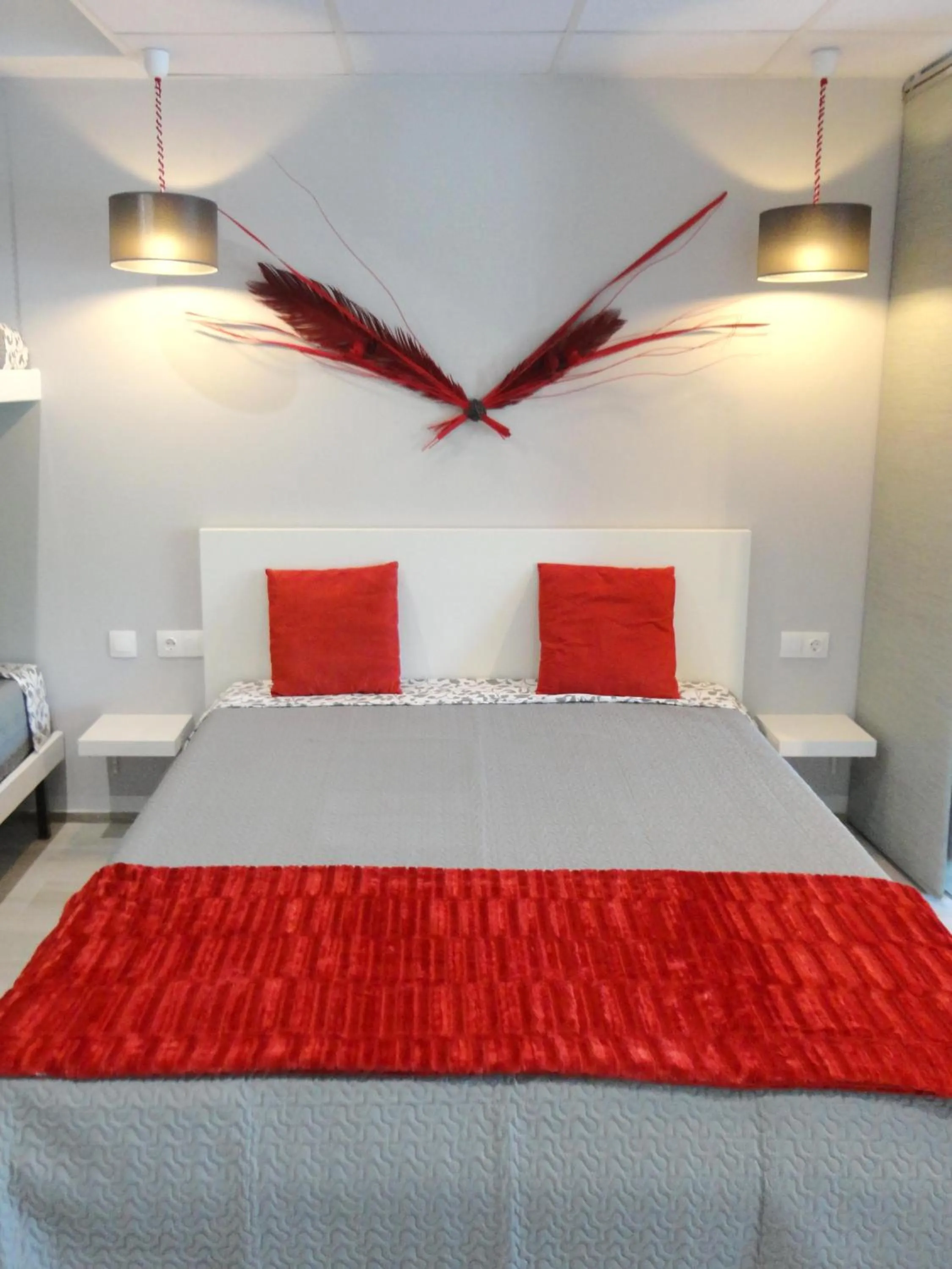 Bedroom, Bed in Equinaturi