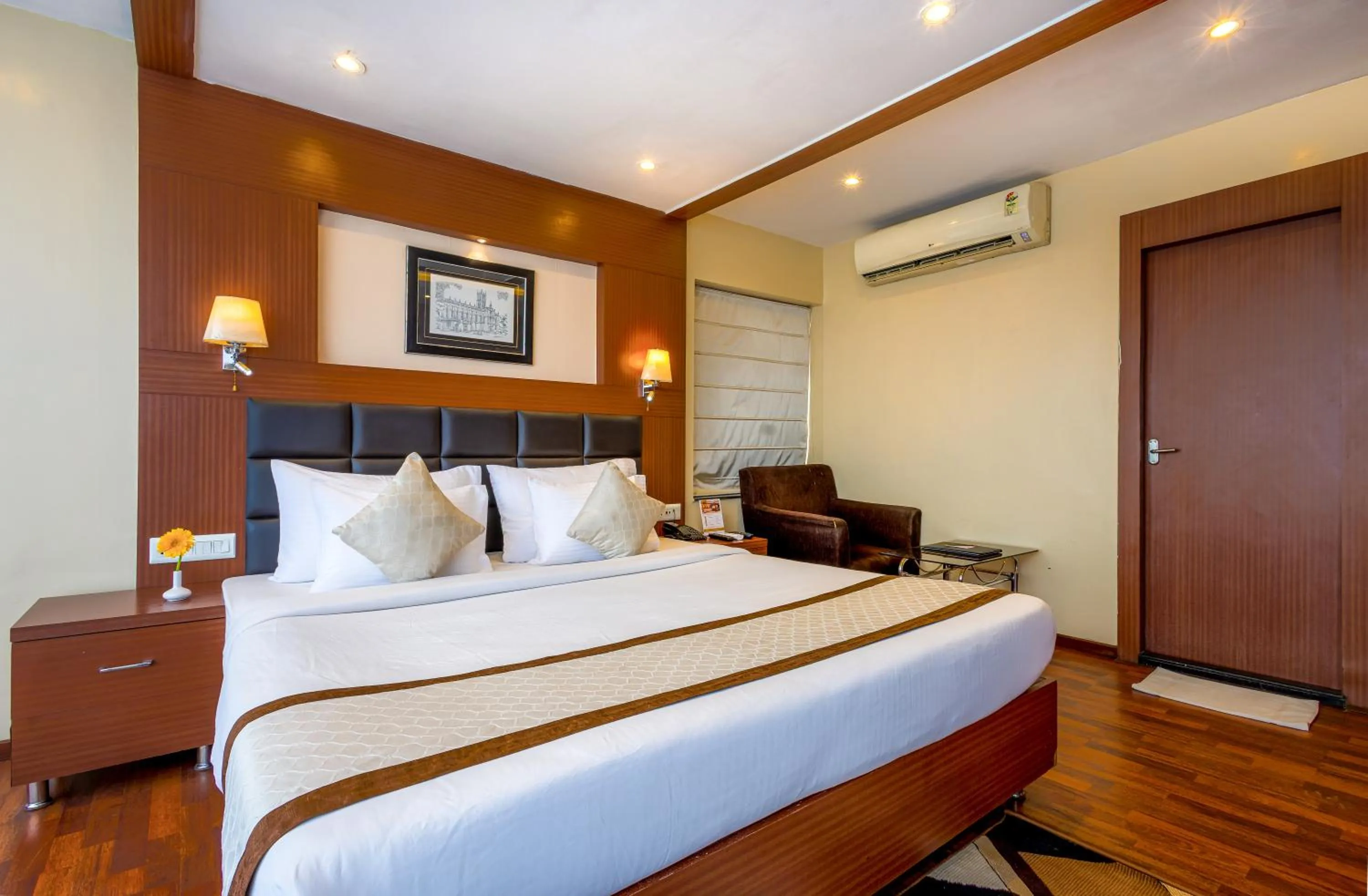 Bed in Hotel Sawood International