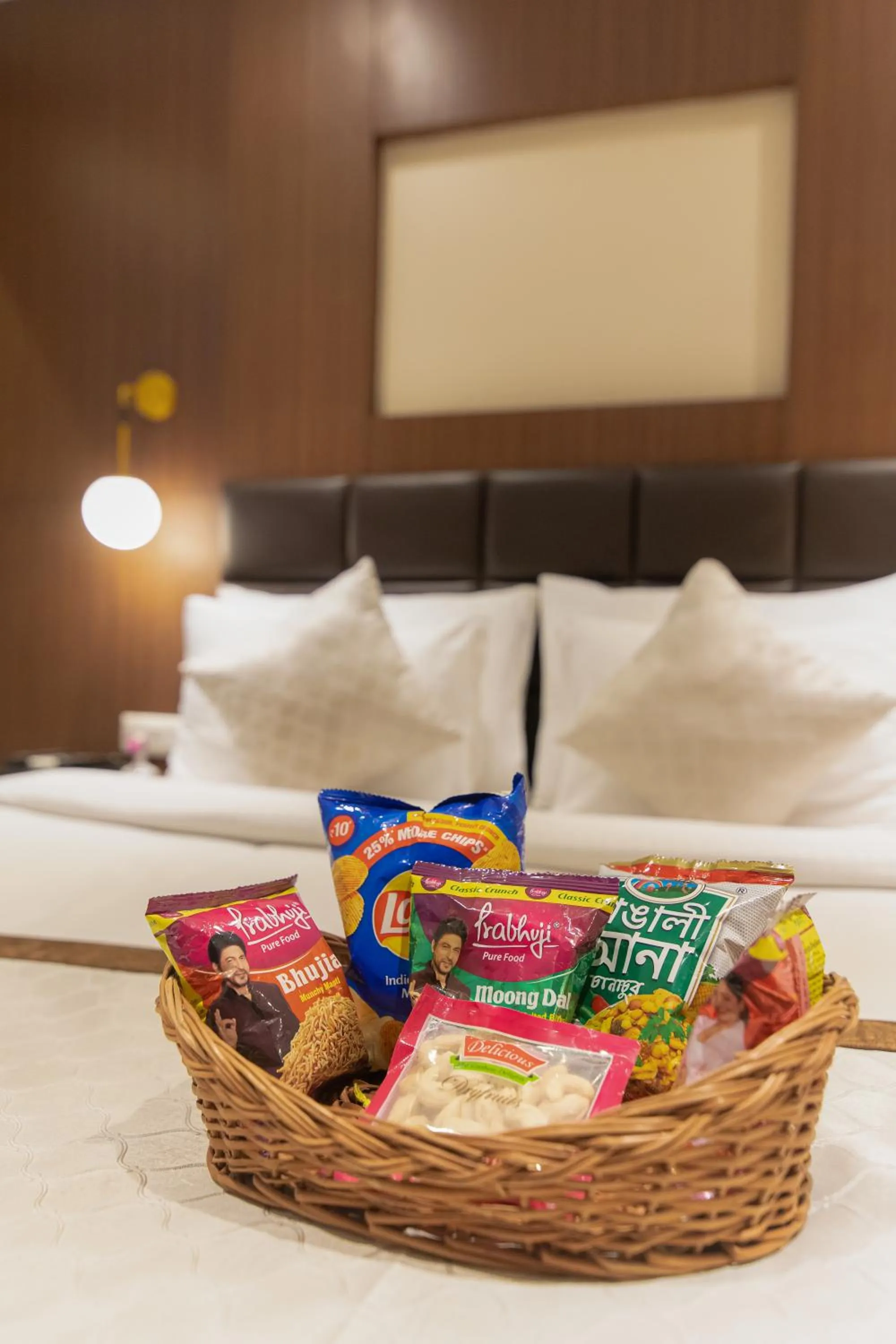 Food, Bed in Hotel Sawood International