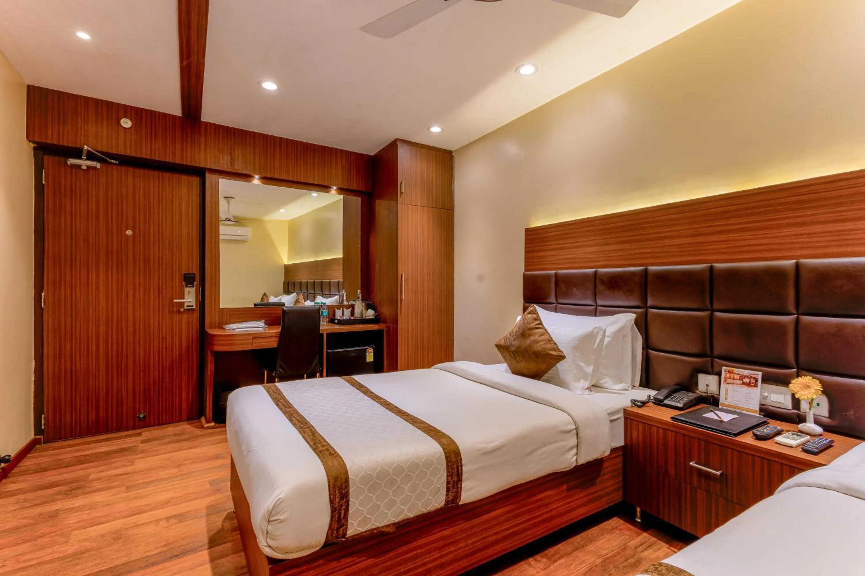 Bedroom, Bed in Hotel Sawood International