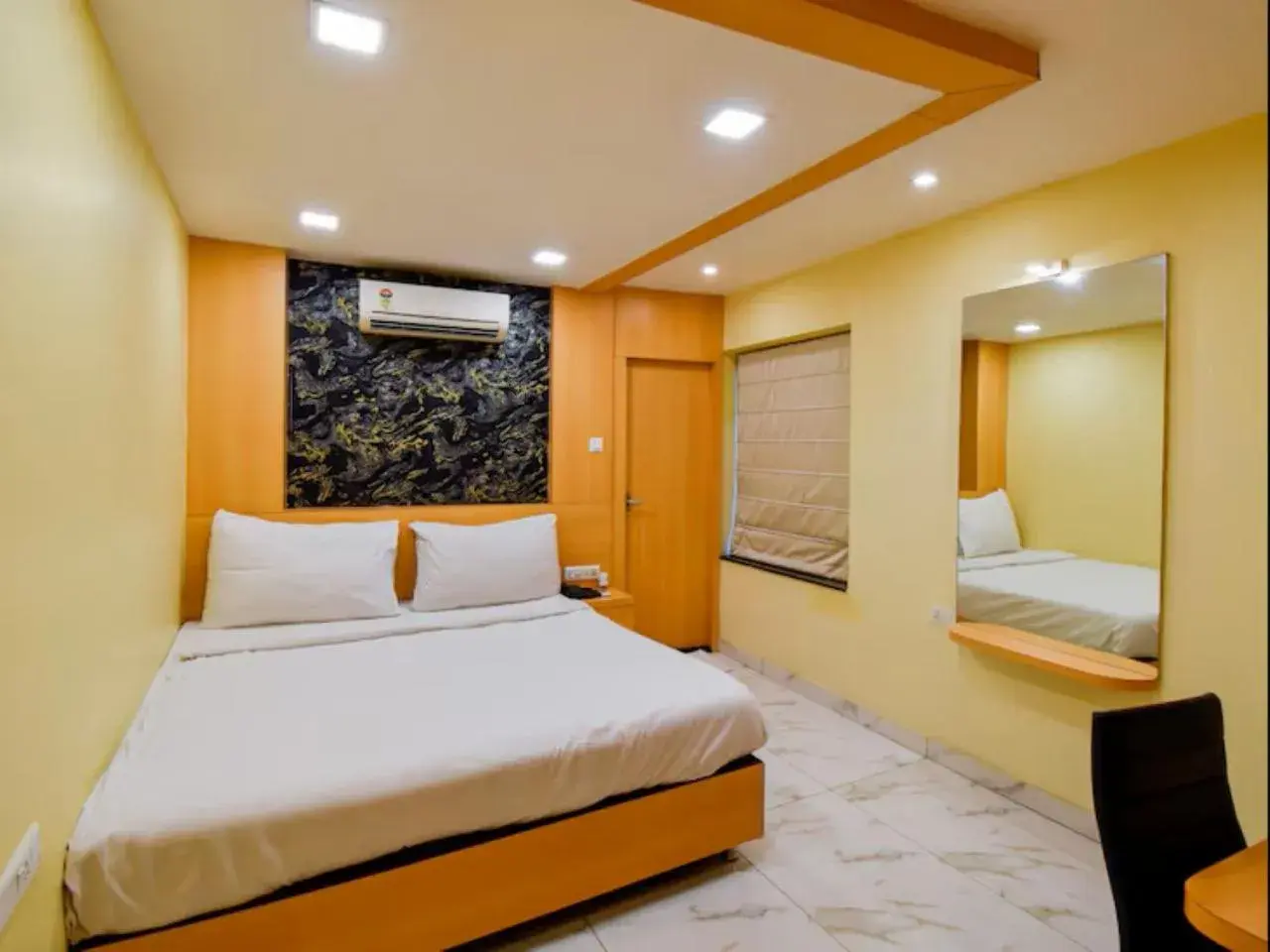 Deluxe Double Room in Hotel Sawood International Deluxe Double Room in Hotel Sawood International