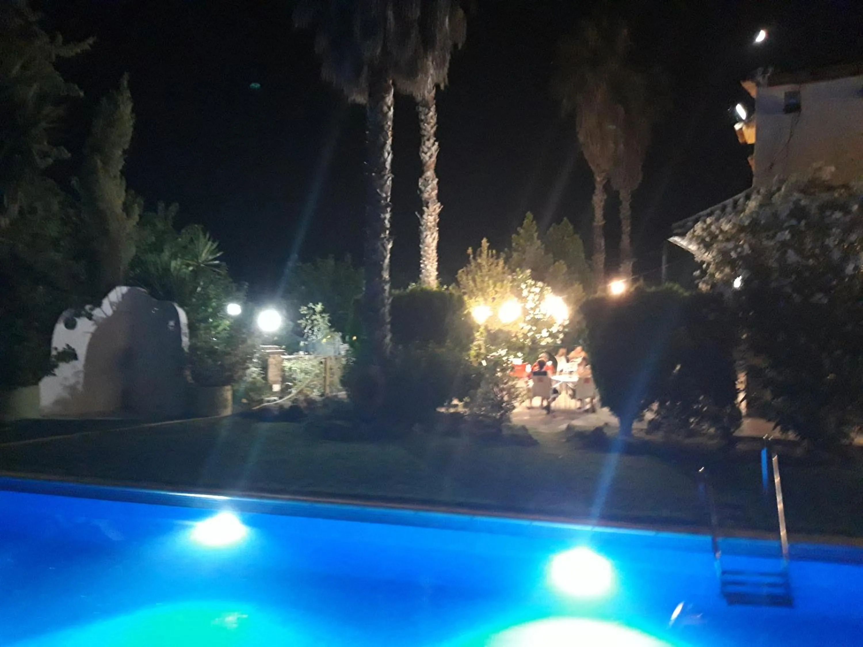 Area and facilities in Hotel Restaurante Las Buitreras