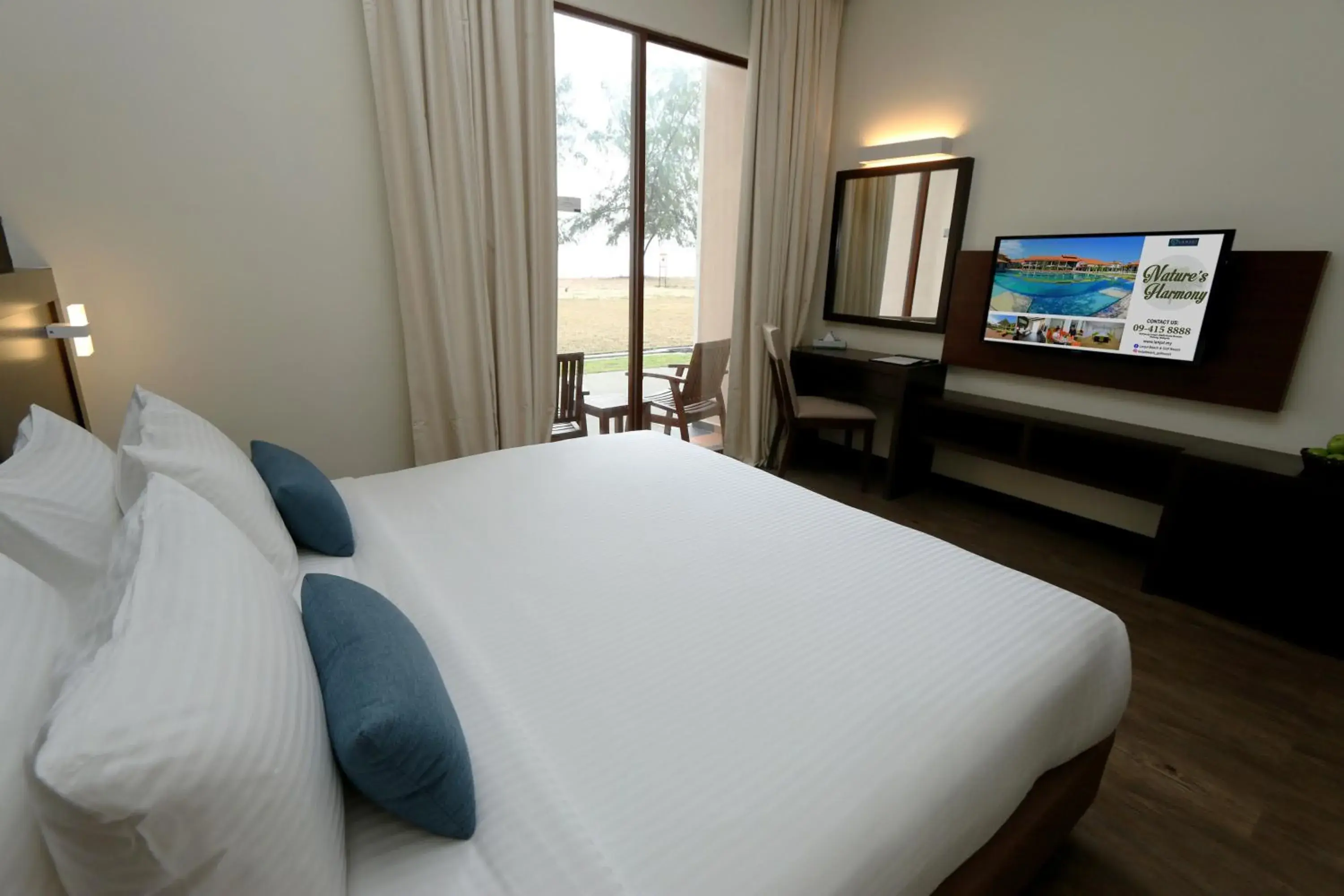 Superior King Room in Villea Rompin Resort & Golf Superior King Room in Villea Rompin Resort & Golf