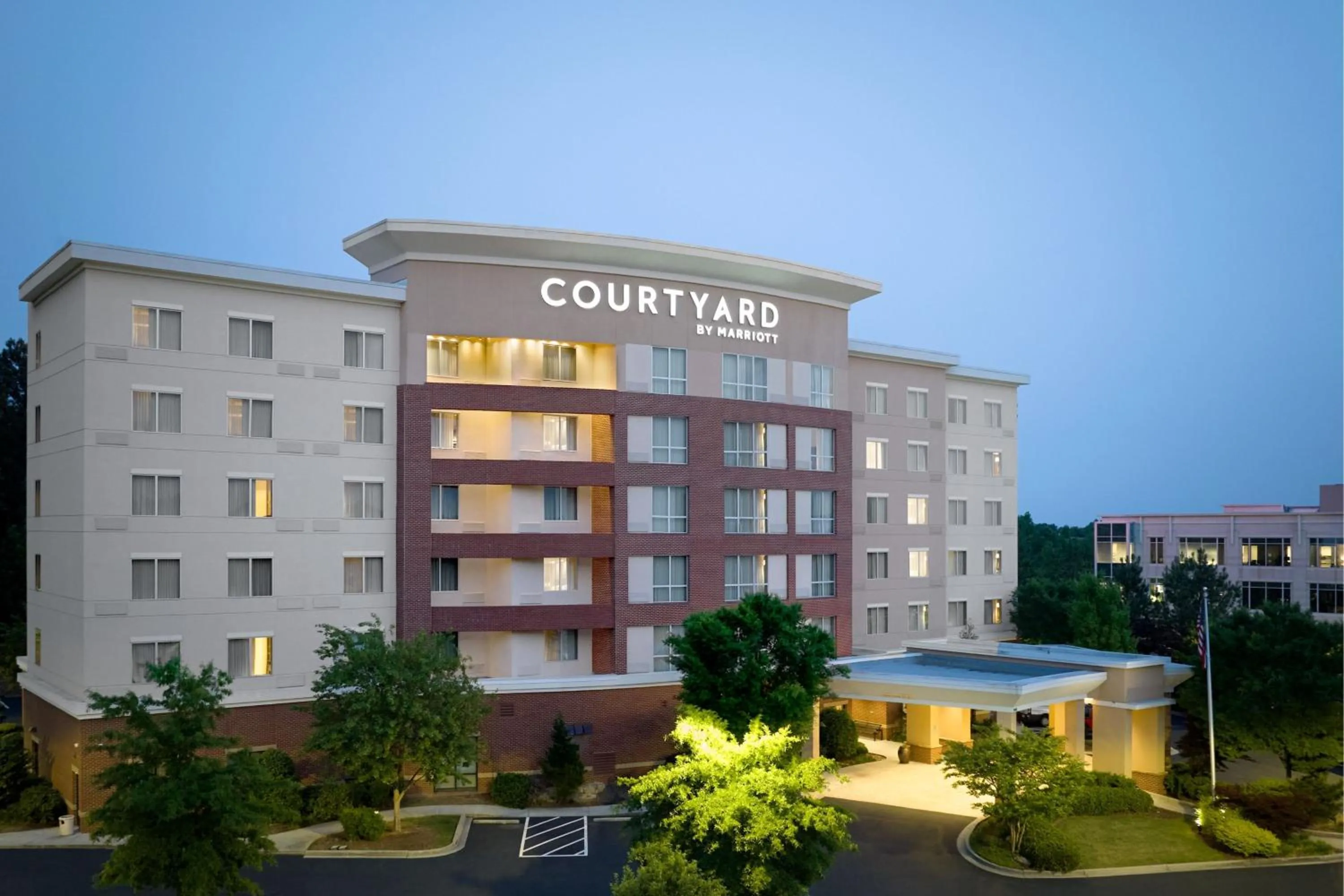 Property building in Courtyard by Marriott Atlanta NE/Duluth Sugarloaf