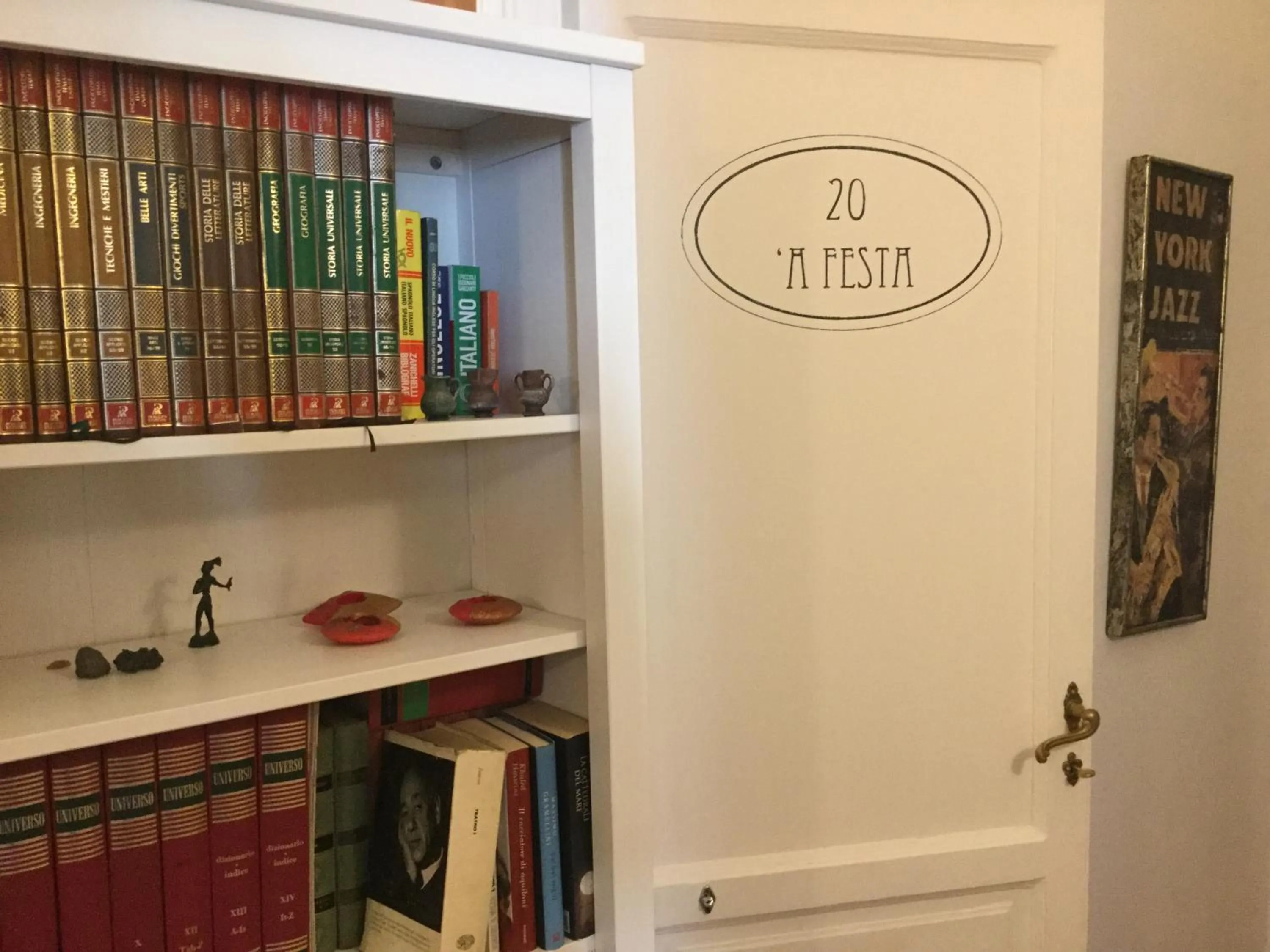 Decorative detail in B&B La Terrazza Napoli