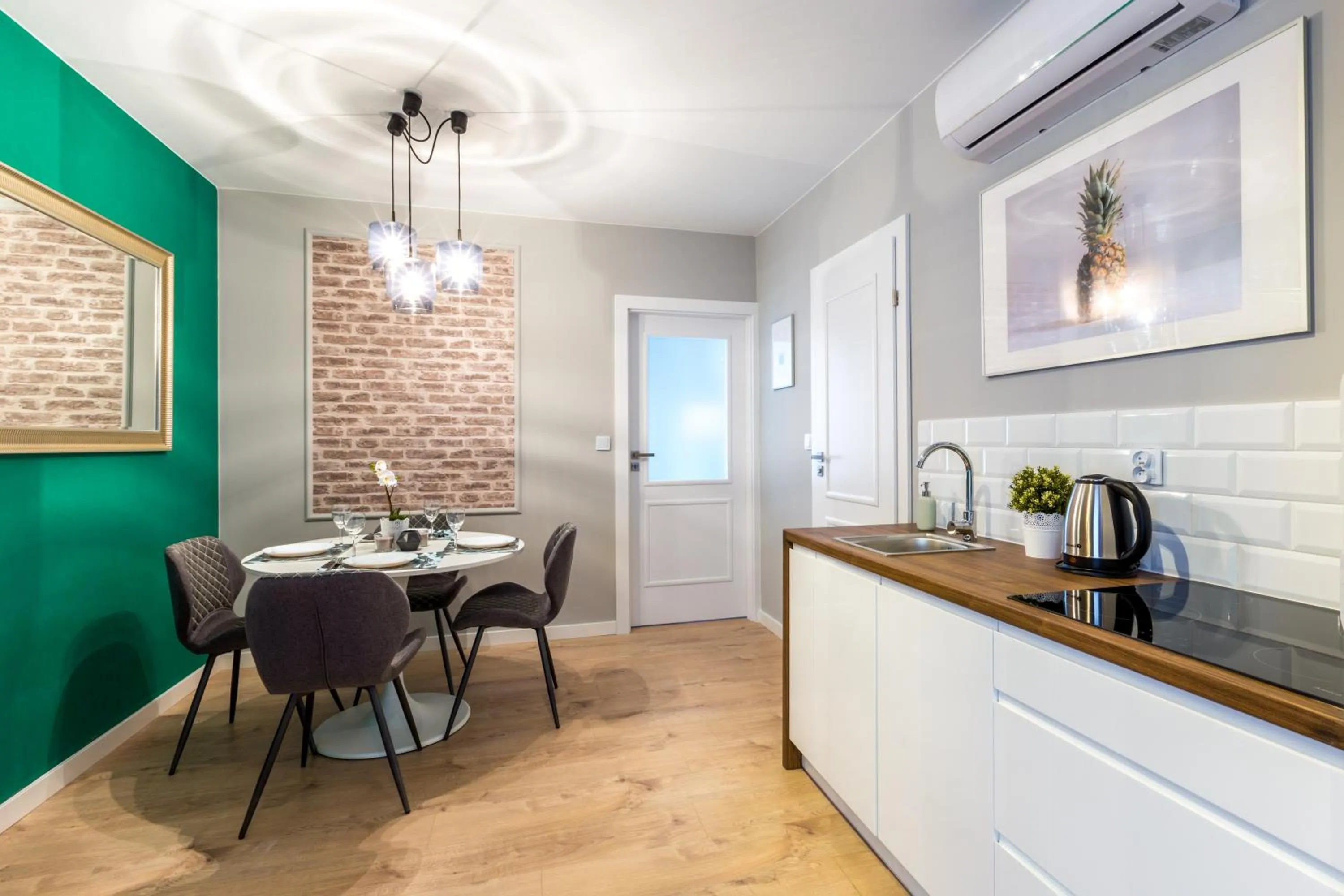 Living room in Wawel Cracow Old City Apartments - Friendhouse Apartments