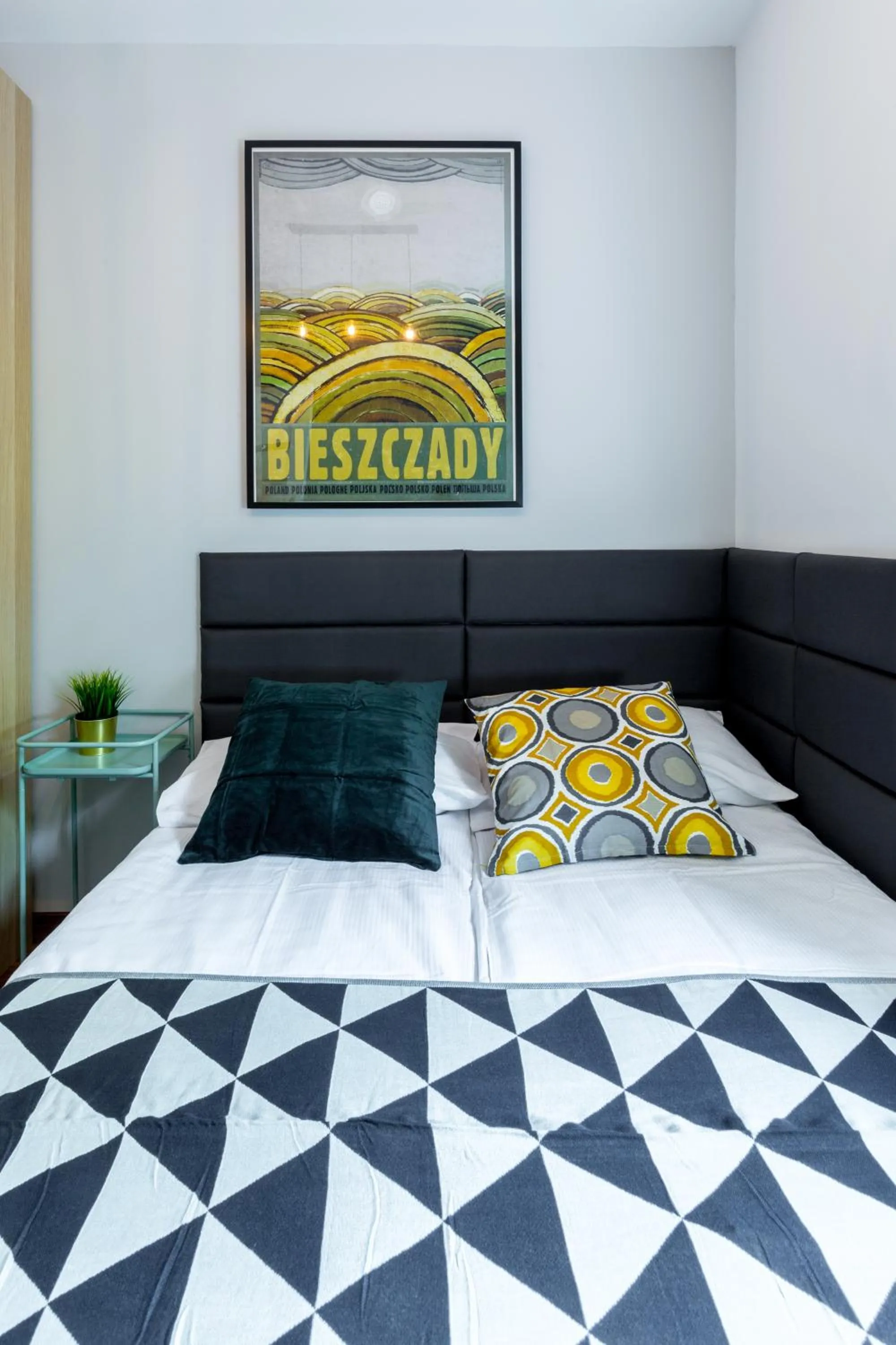 Bed in Wawel Cracow Old City Apartments - Friendhouse Apartments