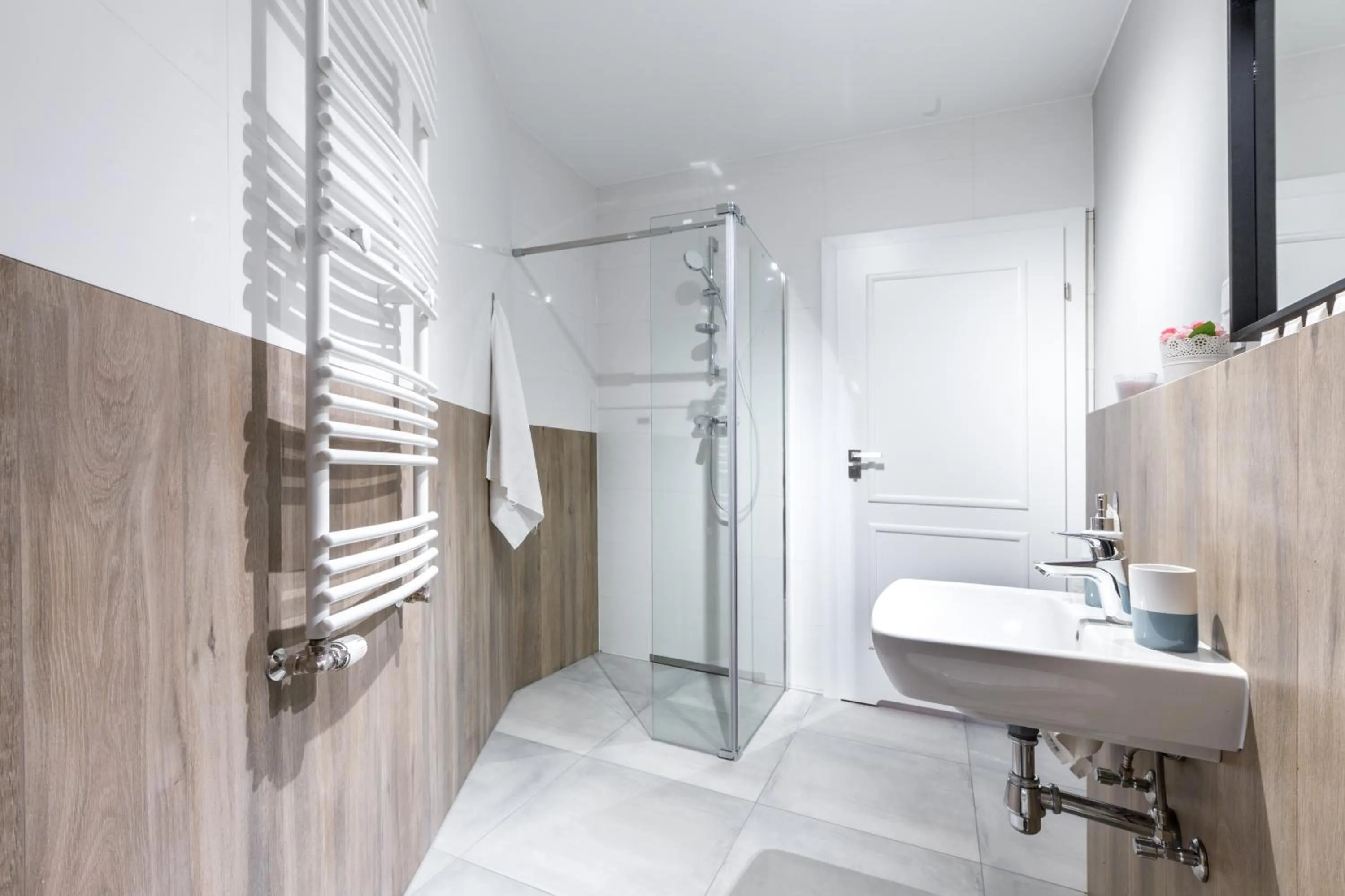 Bathroom in Wawel Cracow Old City Apartments - Friendhouse Apartments