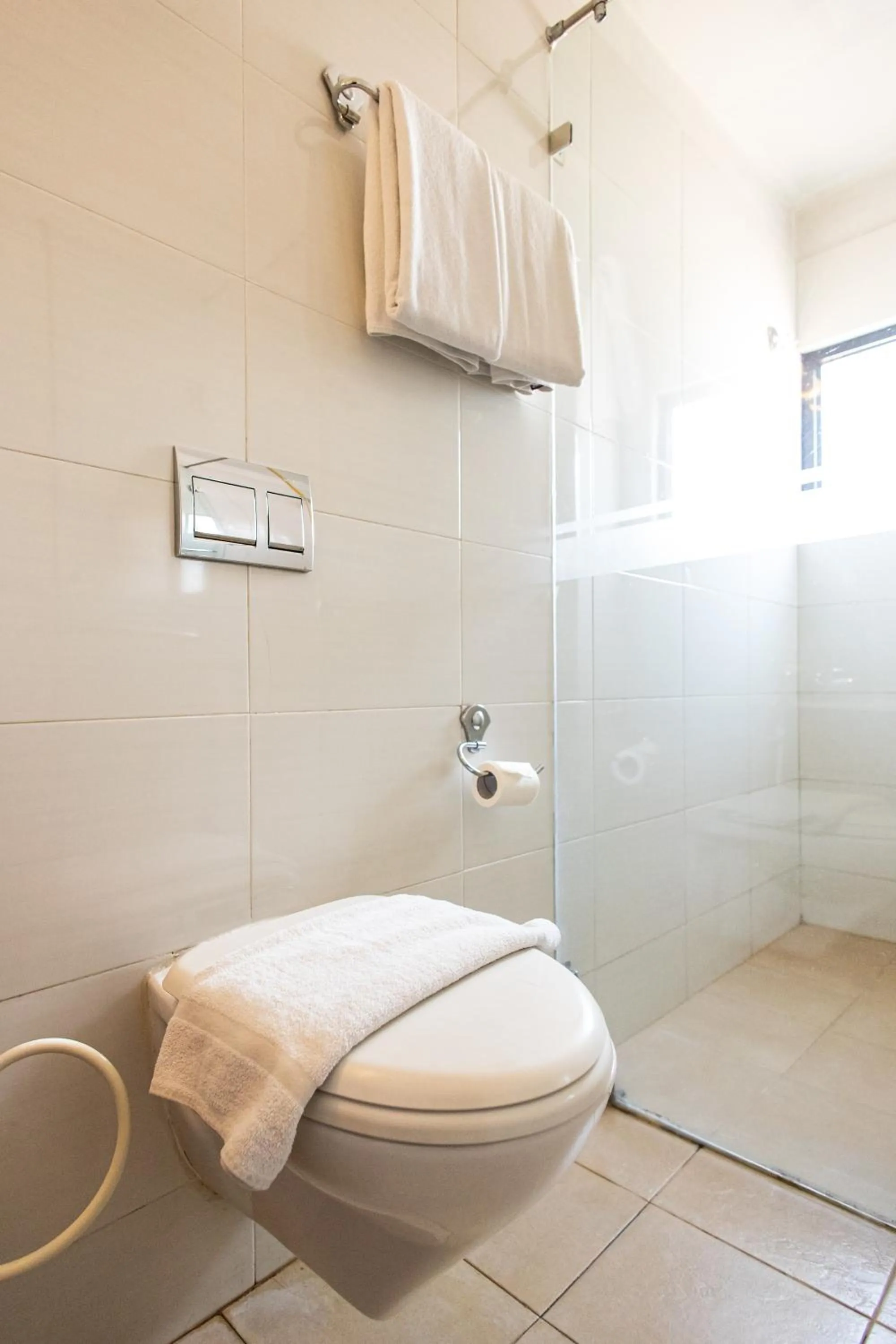 Shower in Hotel Arts Kathmandu