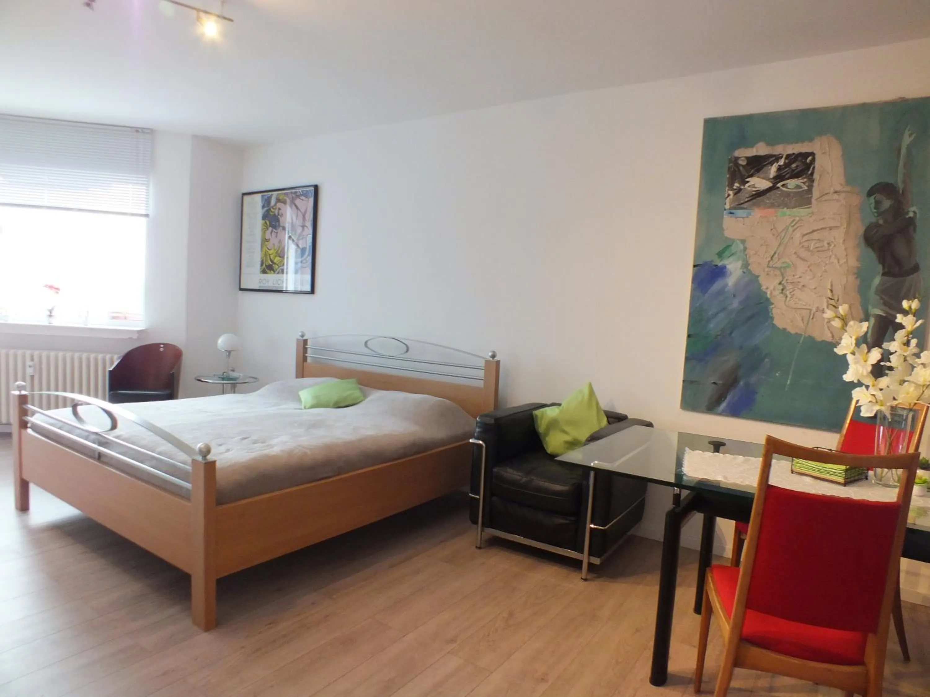 Bed in Wohnung Weitblick Haan