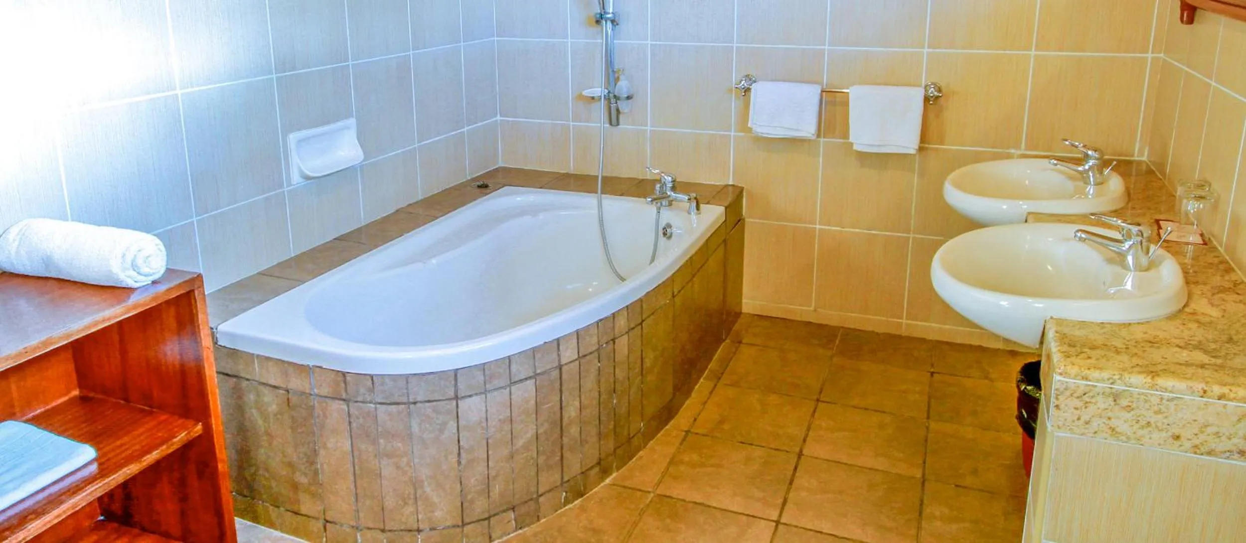 Bath in Mara Leisure Camp