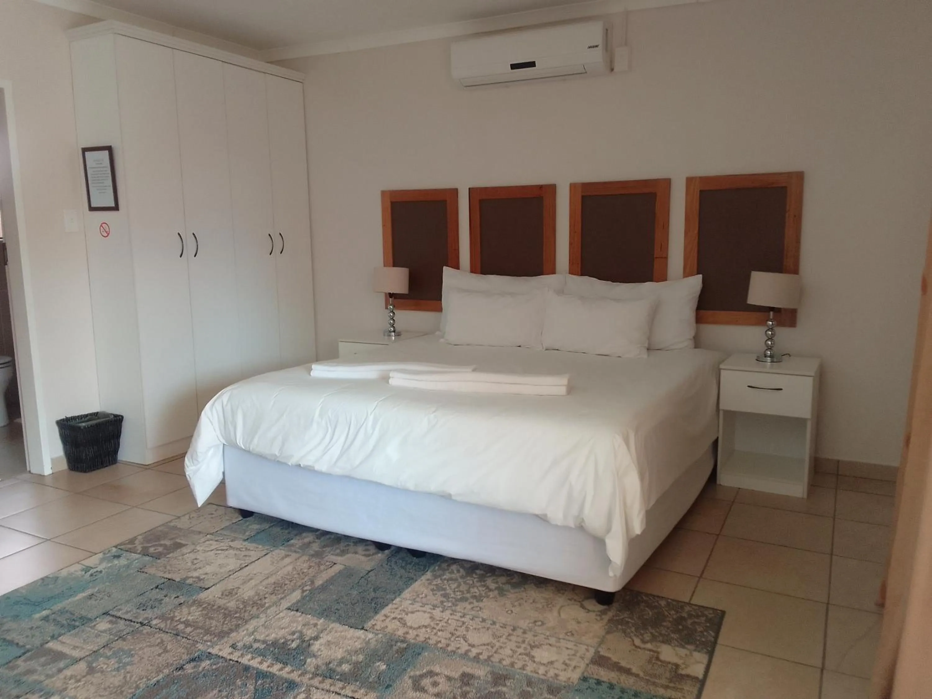 Bed in Botleng Guest House