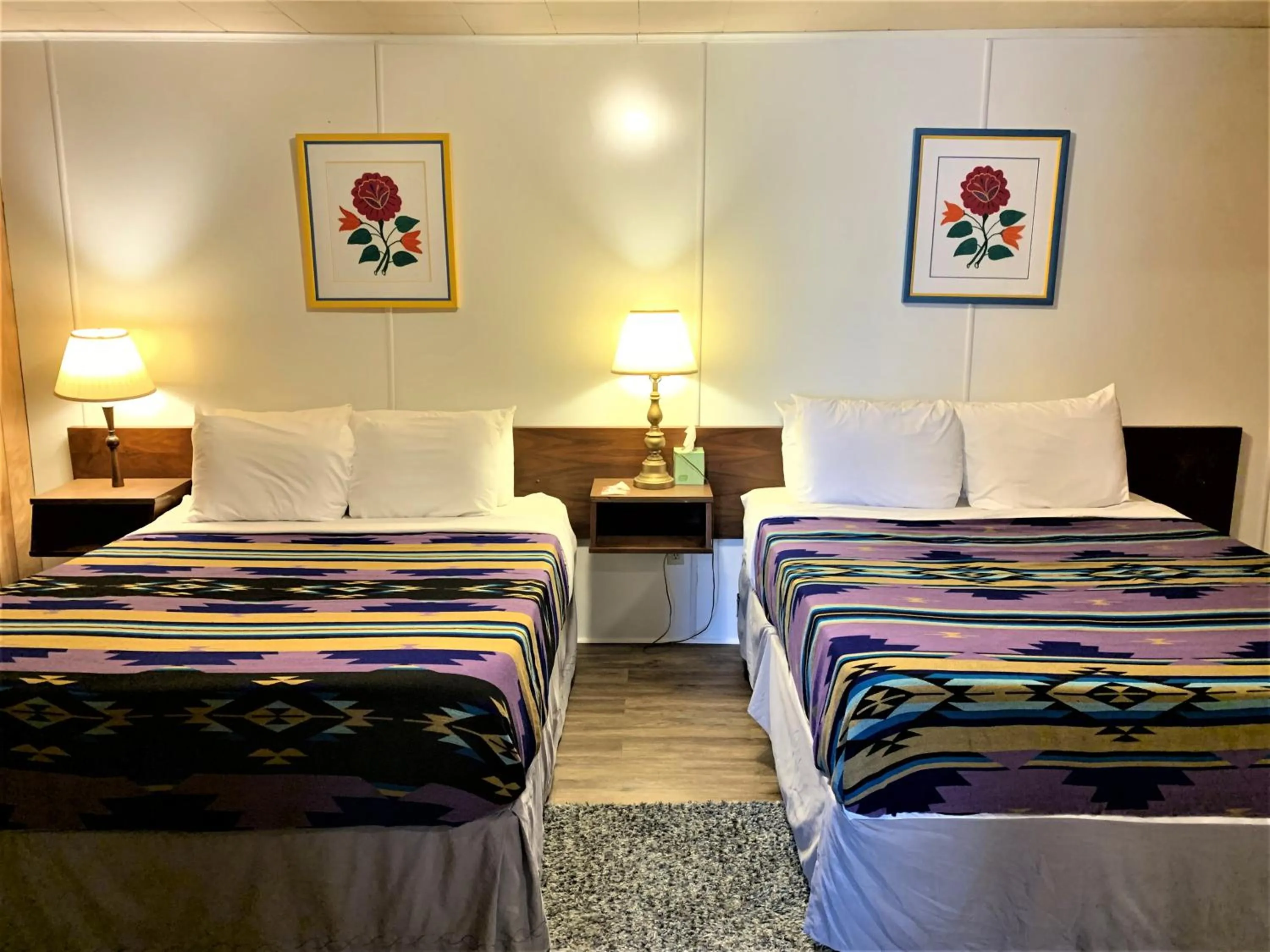 Bedroom, Bed in Hotel Kitsmiller on Main