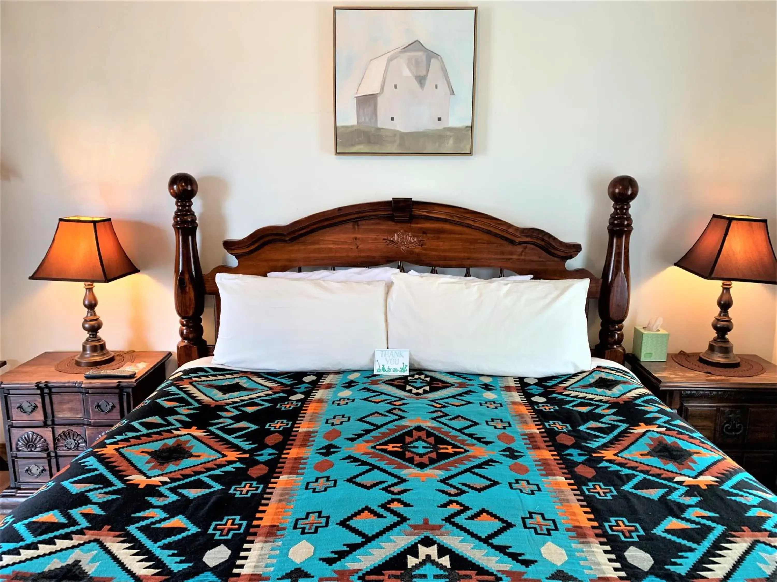 King Room in Hotel Kitsmiller on Main King Room in Hotel Kitsmiller on Main