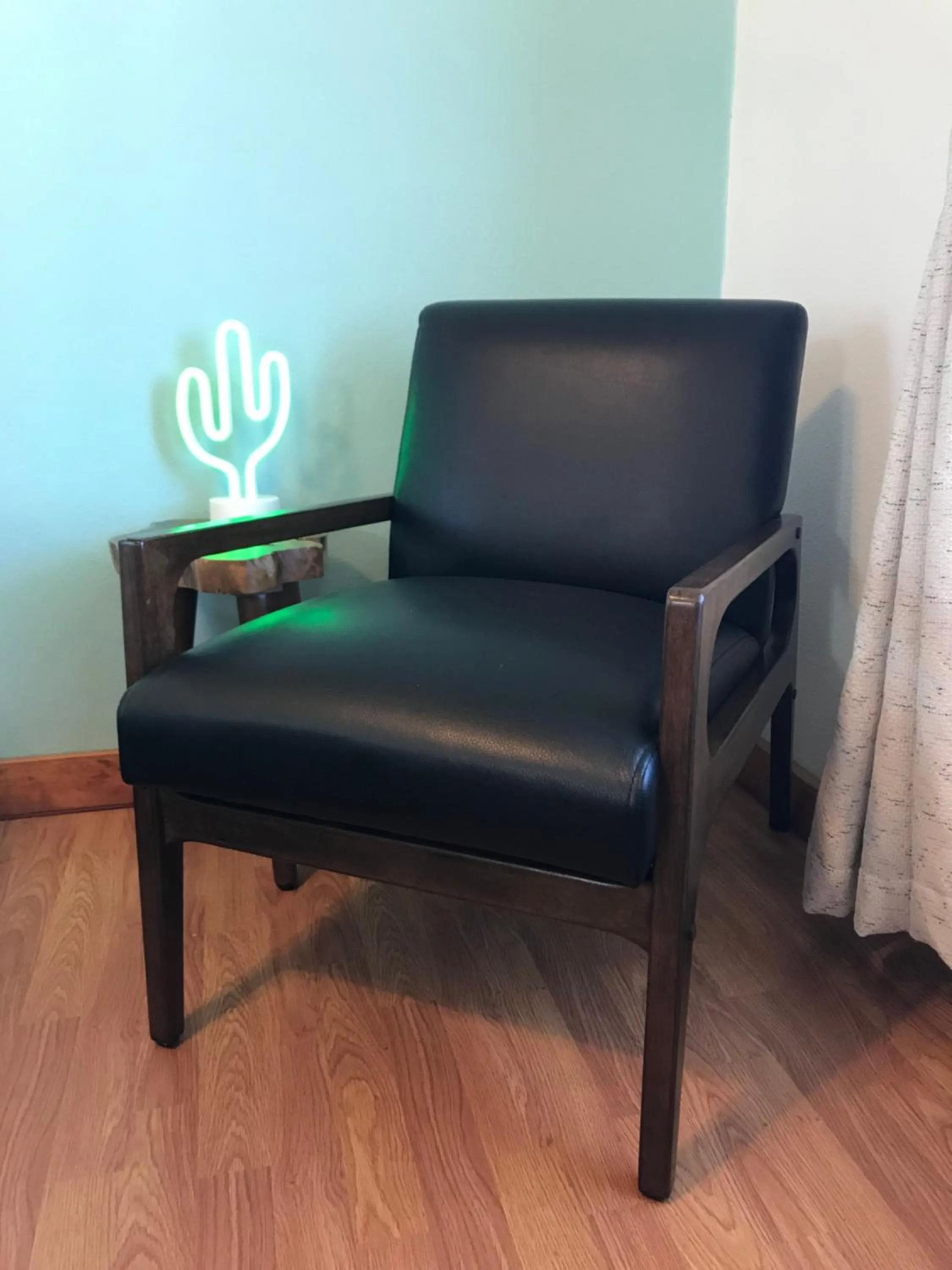 Bedroom in Hotel Kitsmiller on Main