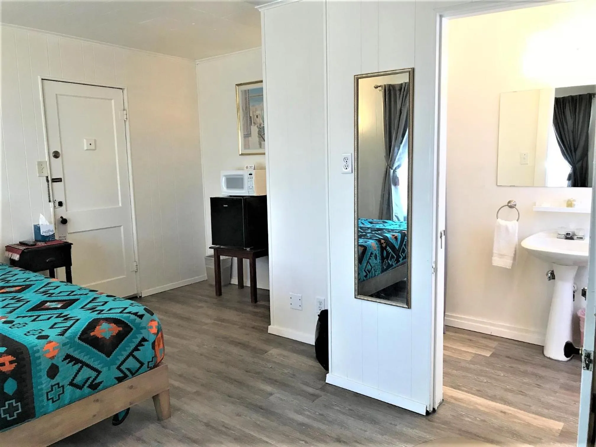 Bedroom, Bed in Hotel Kitsmiller on Main