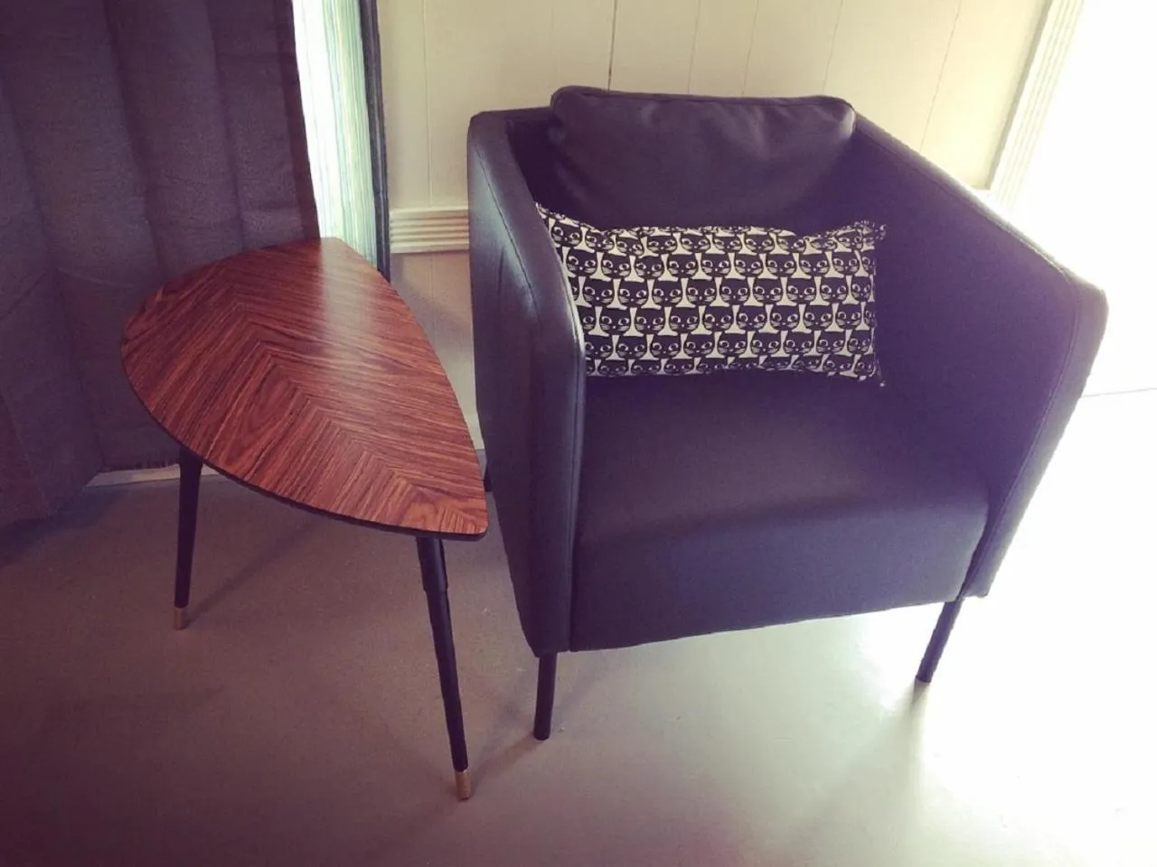 Seating area in Hotel Kitsmiller on Main