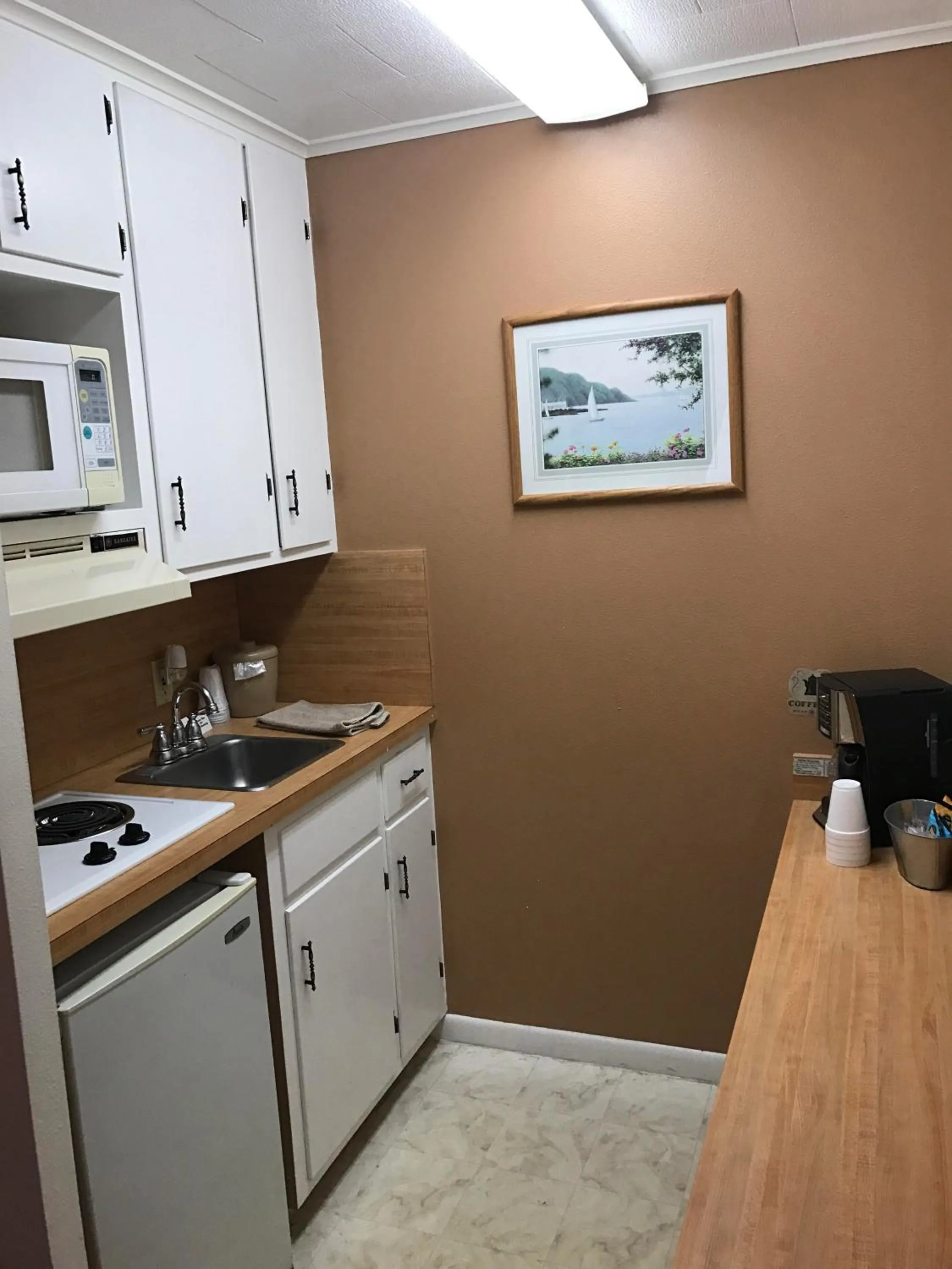 Kitchen or kitchenette in Hotel Kitsmiller on Main