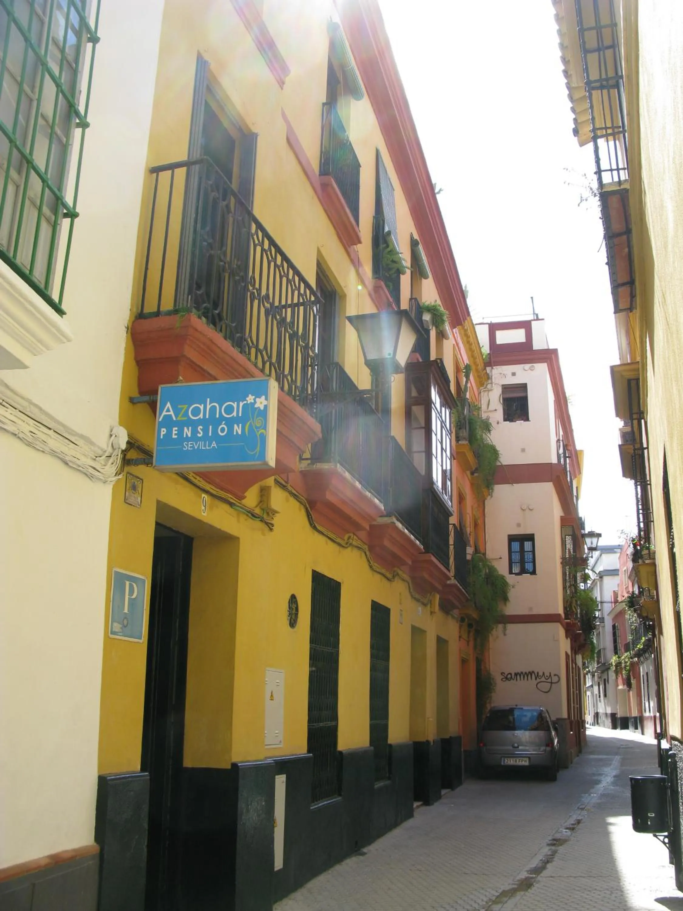 Property building in Pension Azahar