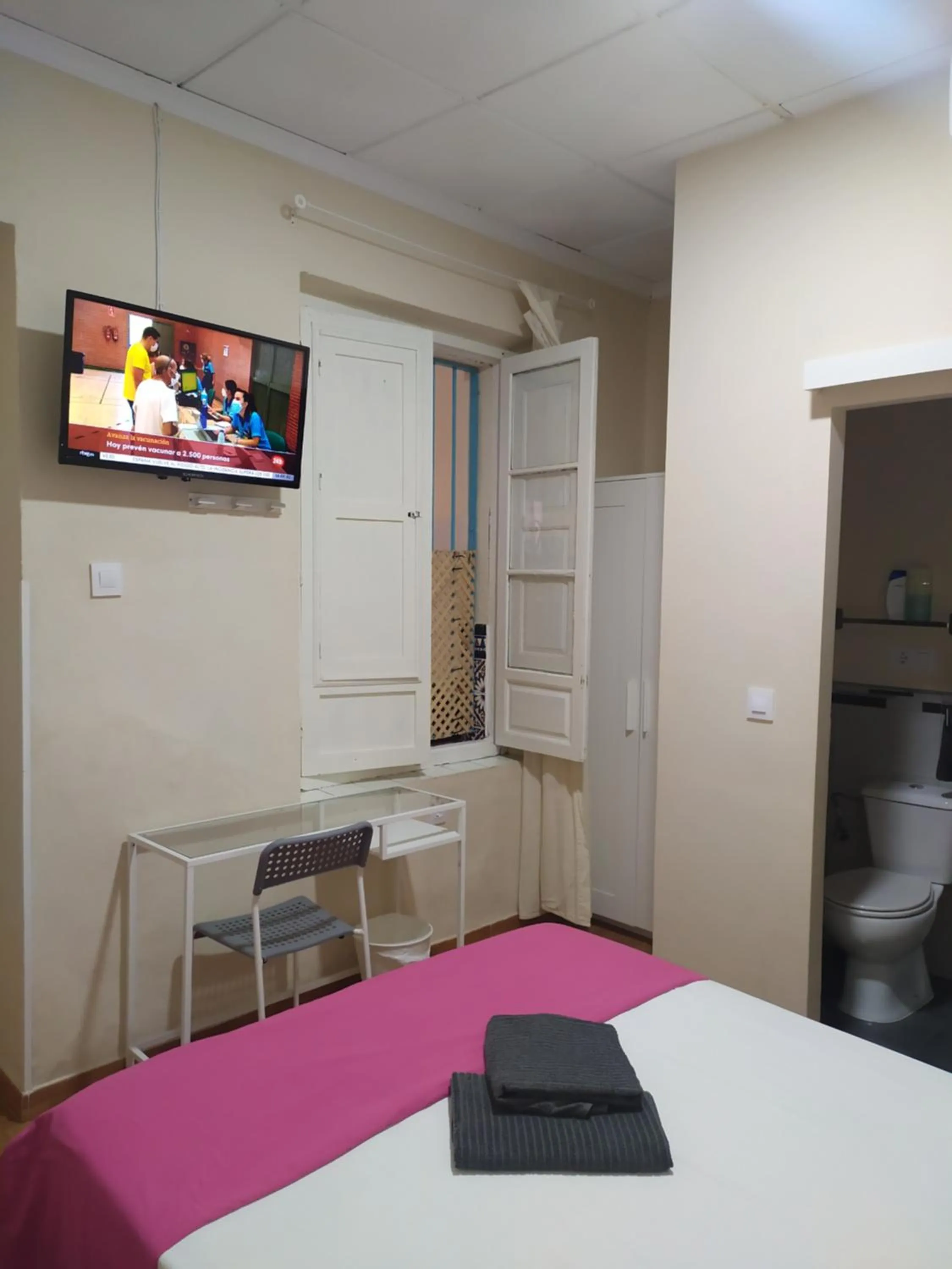 Bed in Pension Azahar