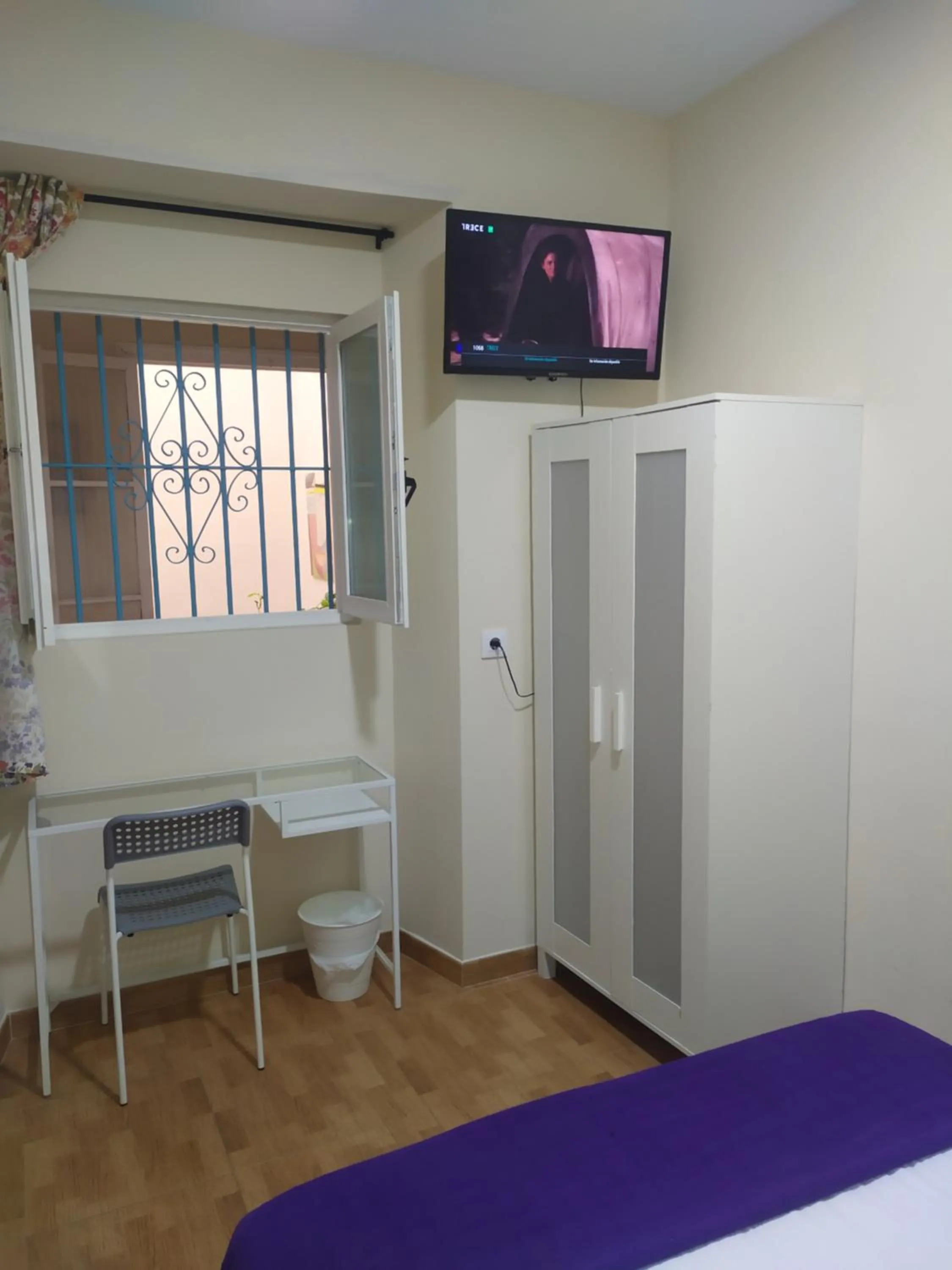 Bed in Pension Azahar