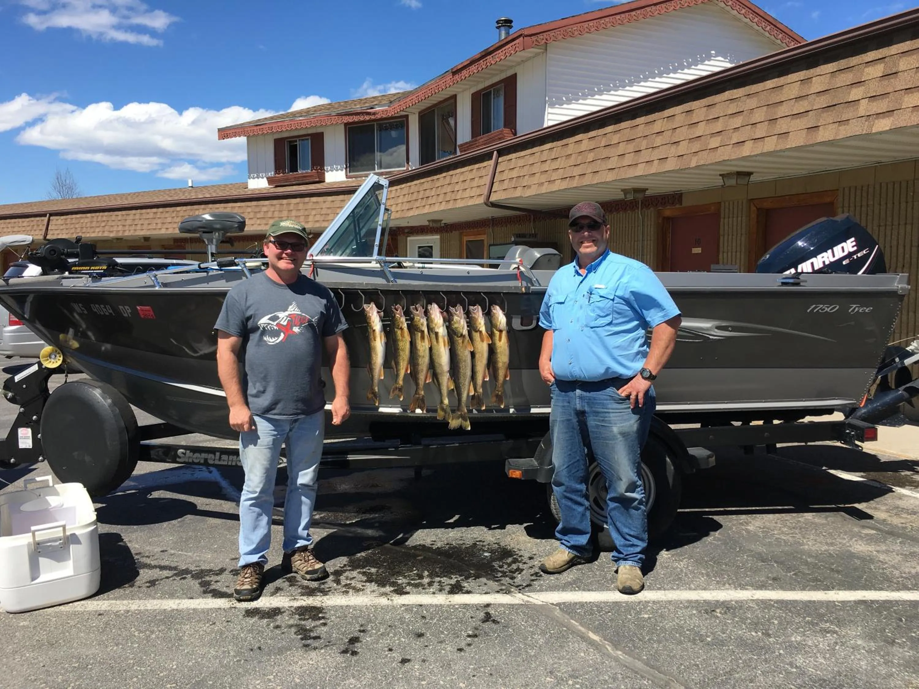 Spring in Tarragon Motel