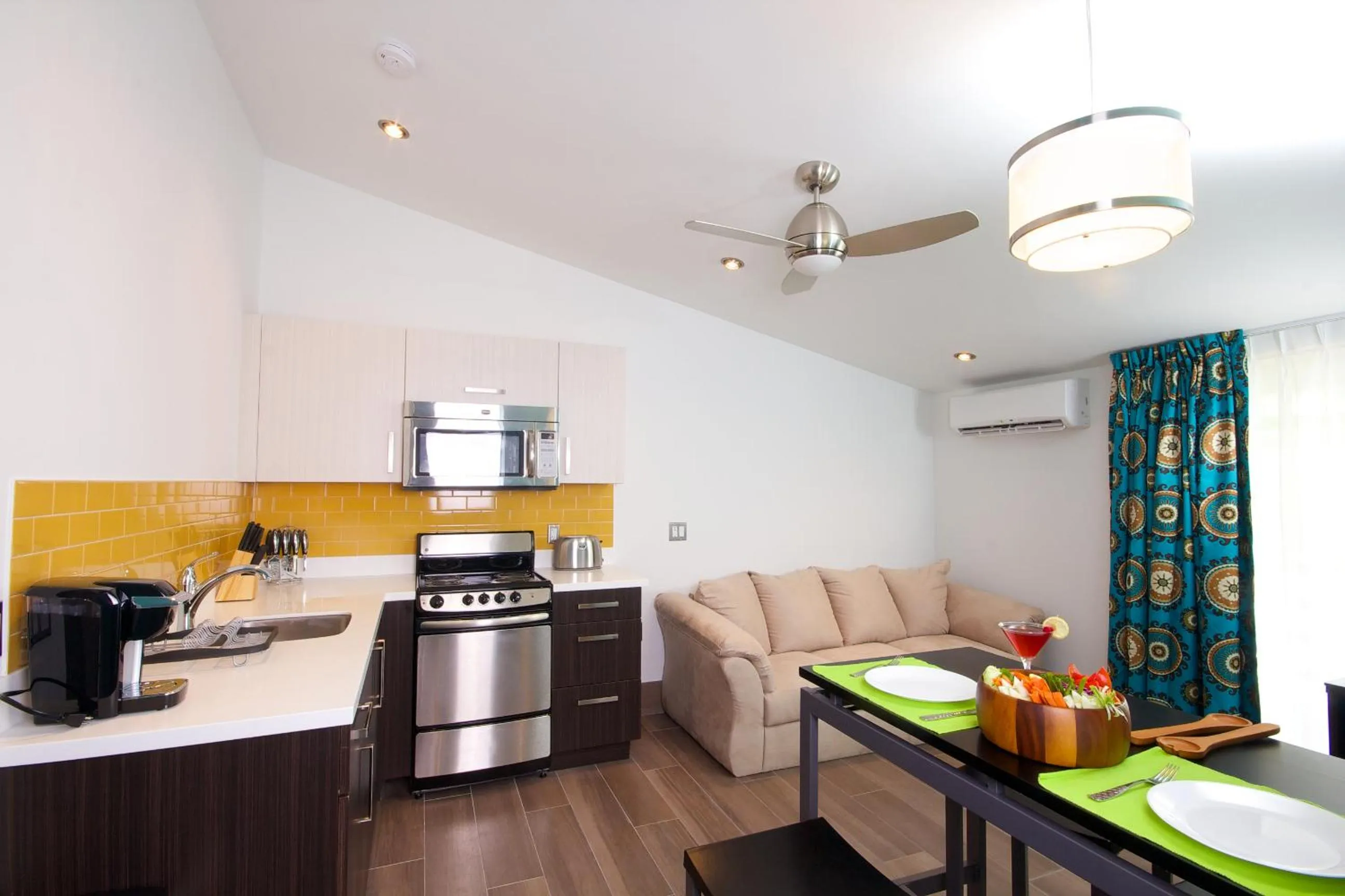 Dining area in Royal St. Kitts Hotel
