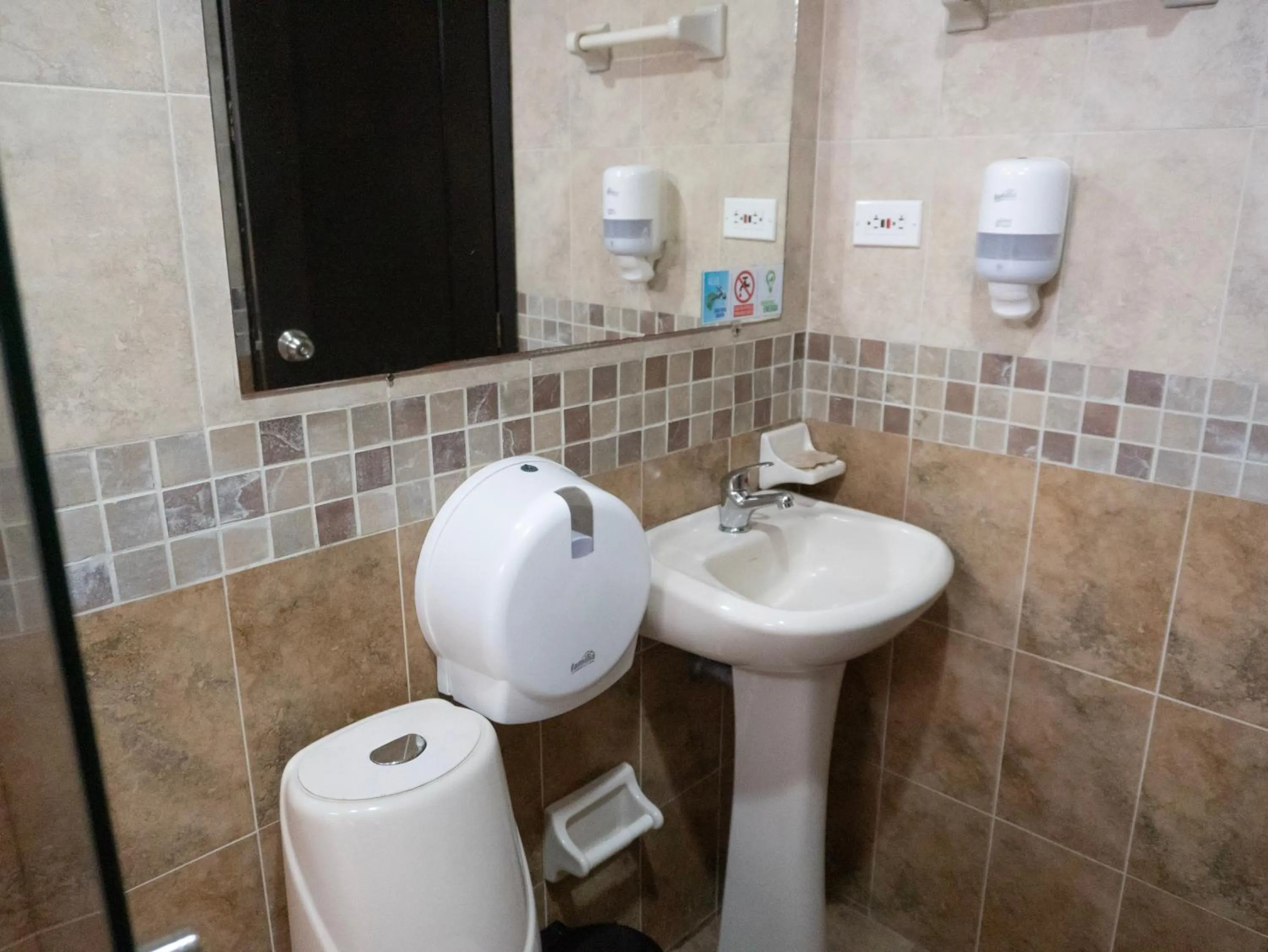 Bathroom in Hotel Andinos Plaza Pitalito