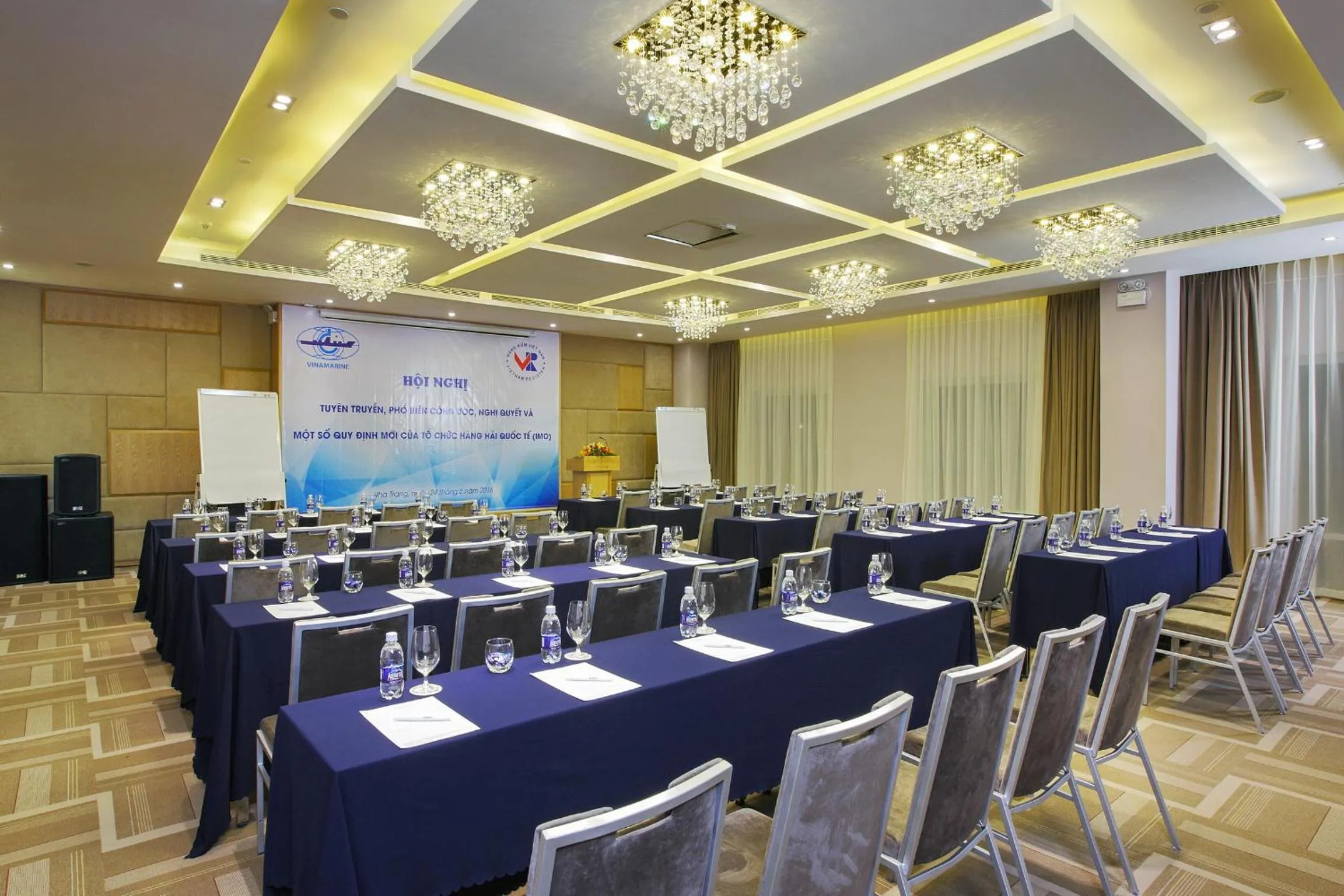 Business facilities in Rosaka Nha Trang Hotel