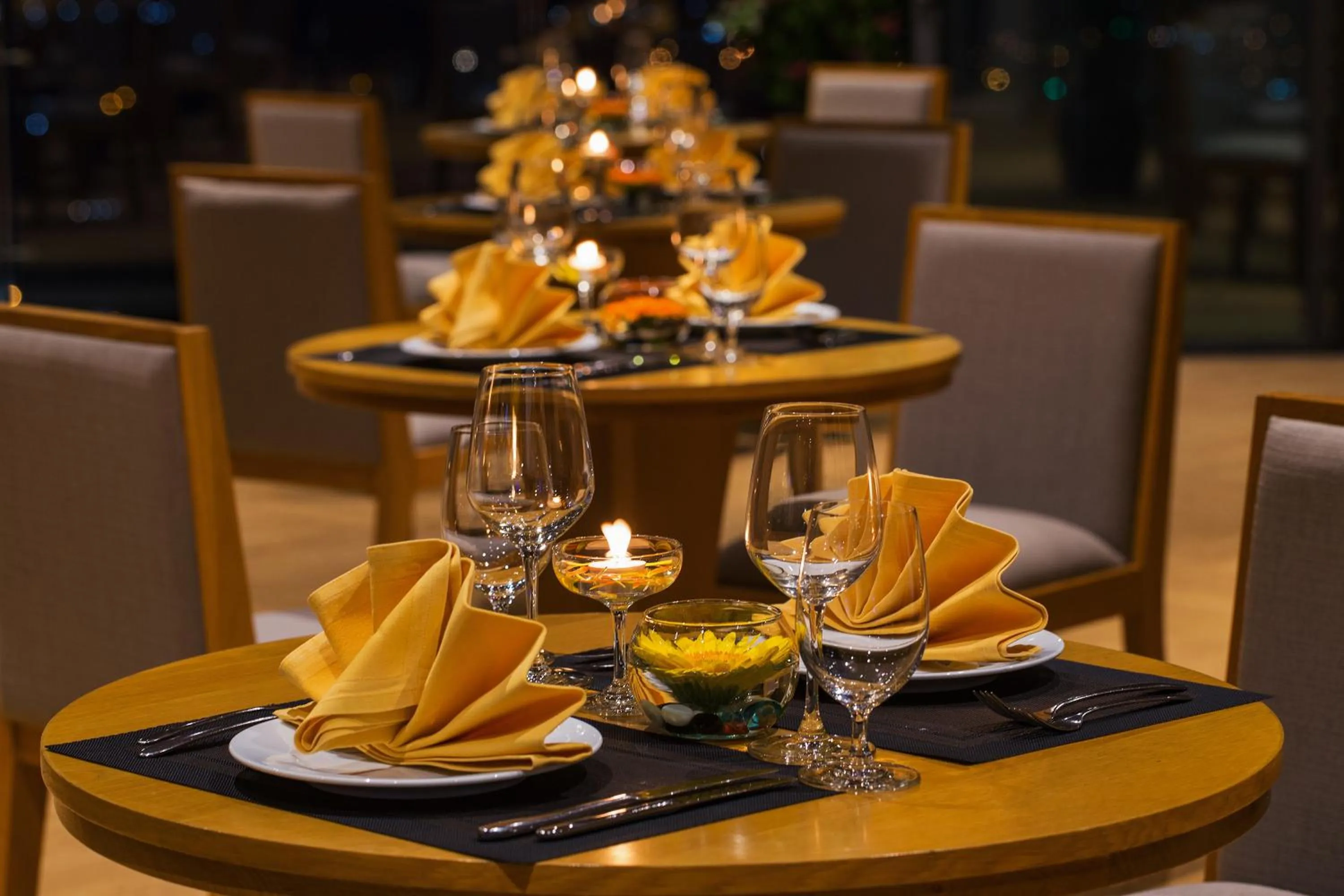 Restaurant/places to eat in Rosaka Nha Trang Hotel