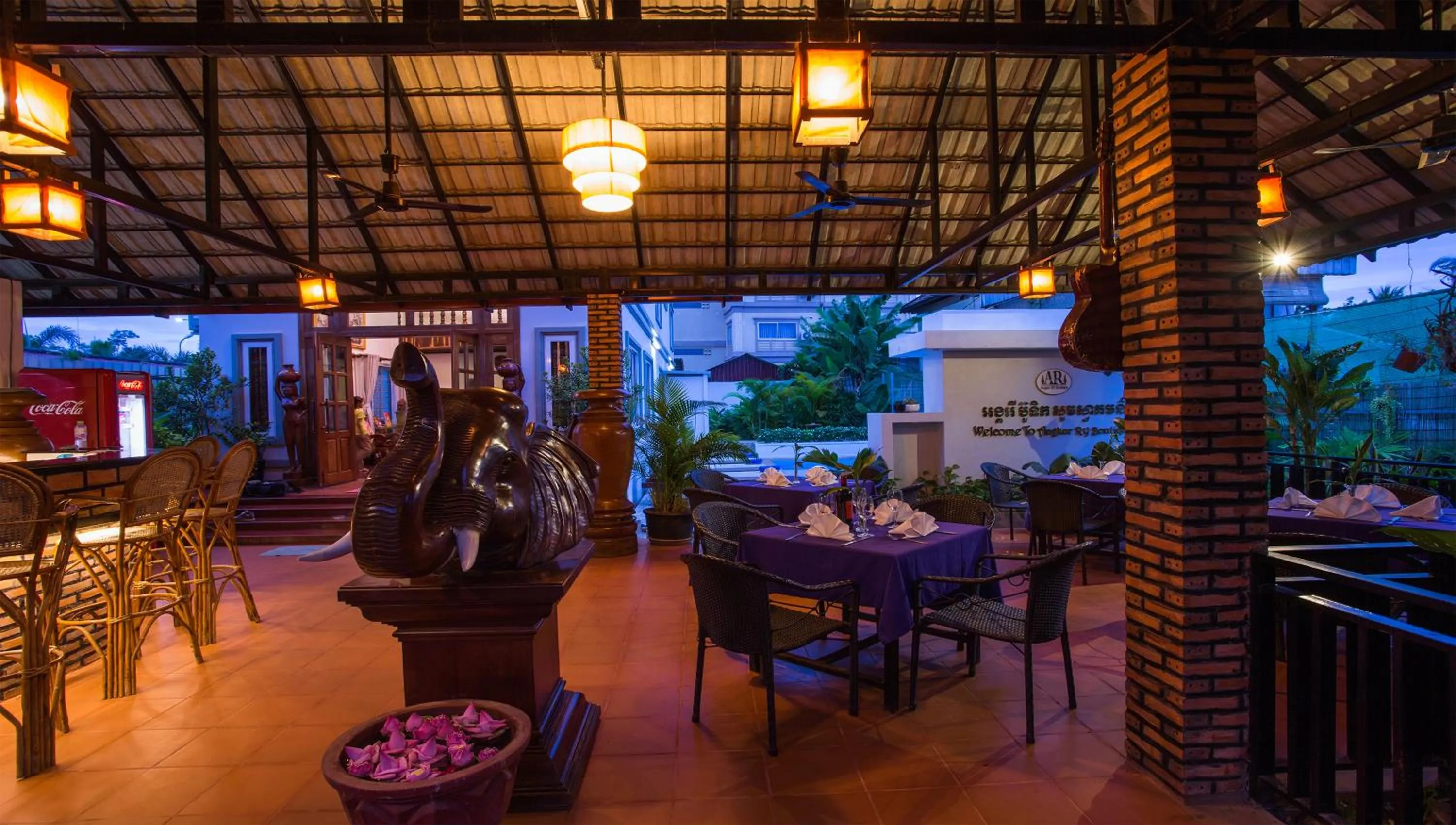 Restaurant/Places to Eat in Angkor Ry Boutique