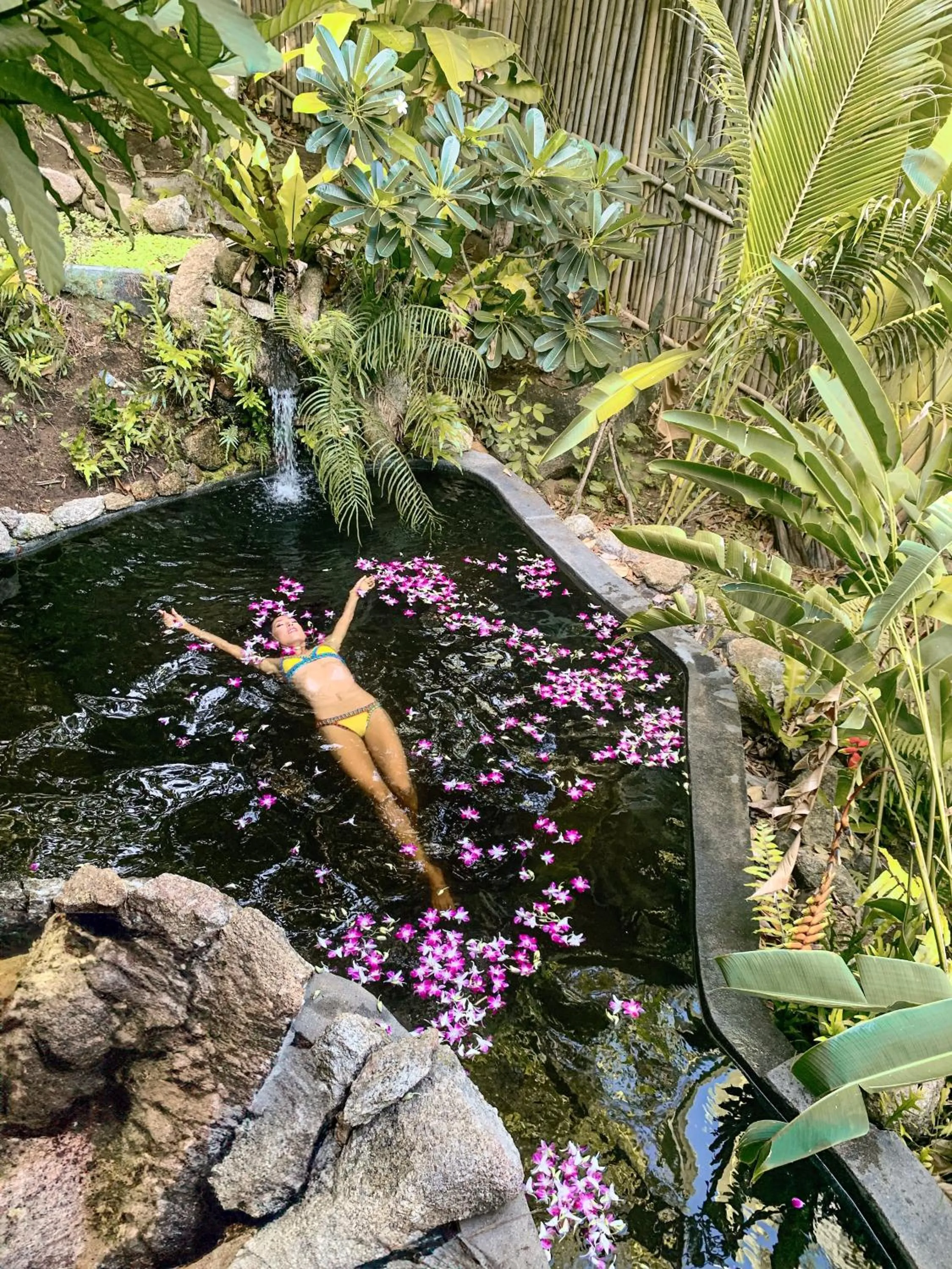 Swimming pool in Somewhere Only We Know Resort