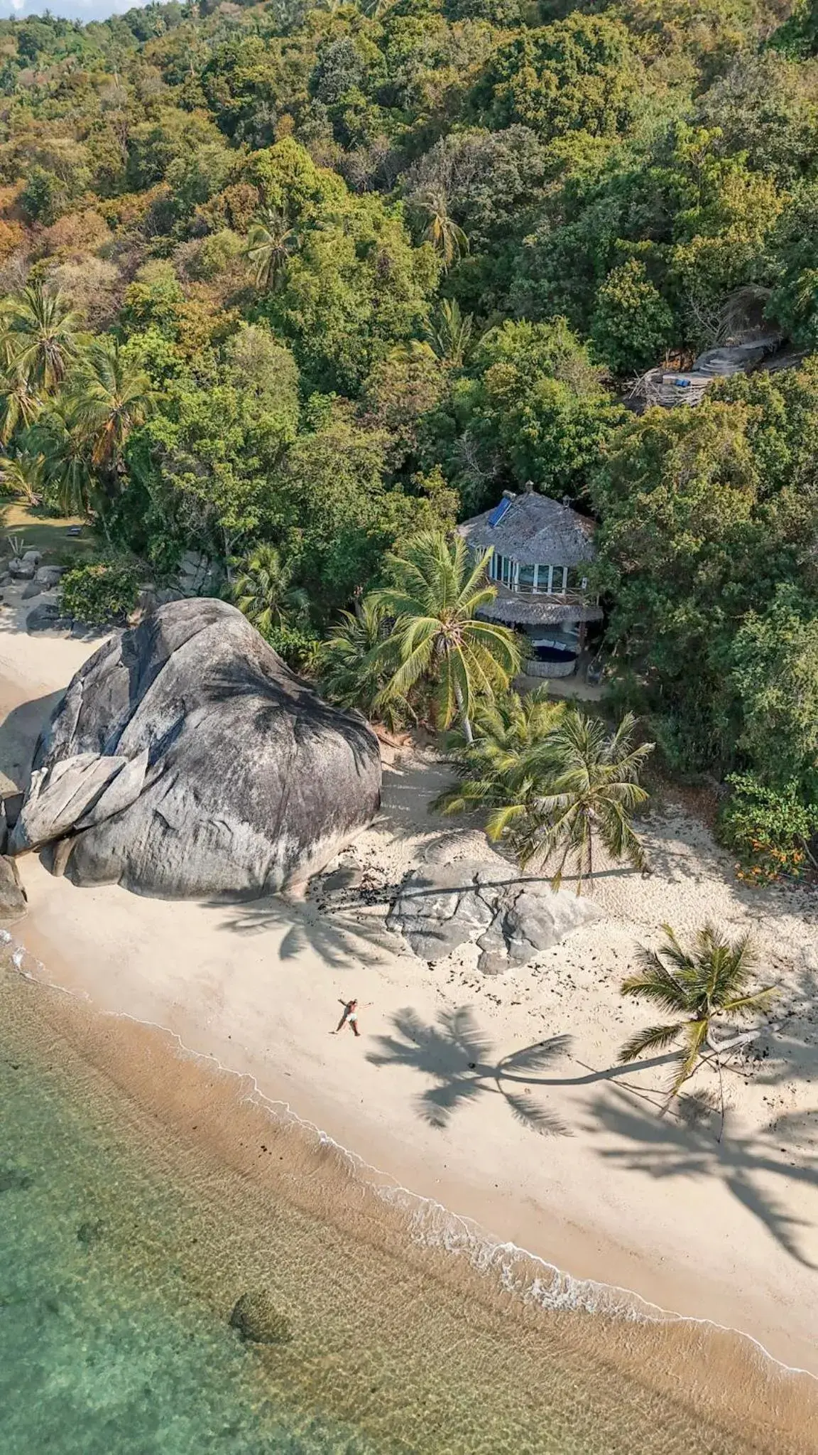 Oceanfront - The Beach Villa with Private Jacuzzi in Somewhere Only We Know Resort Oceanfront - The Beach Villa with Private Jacuzzi in Somewhere Only We Know Resort